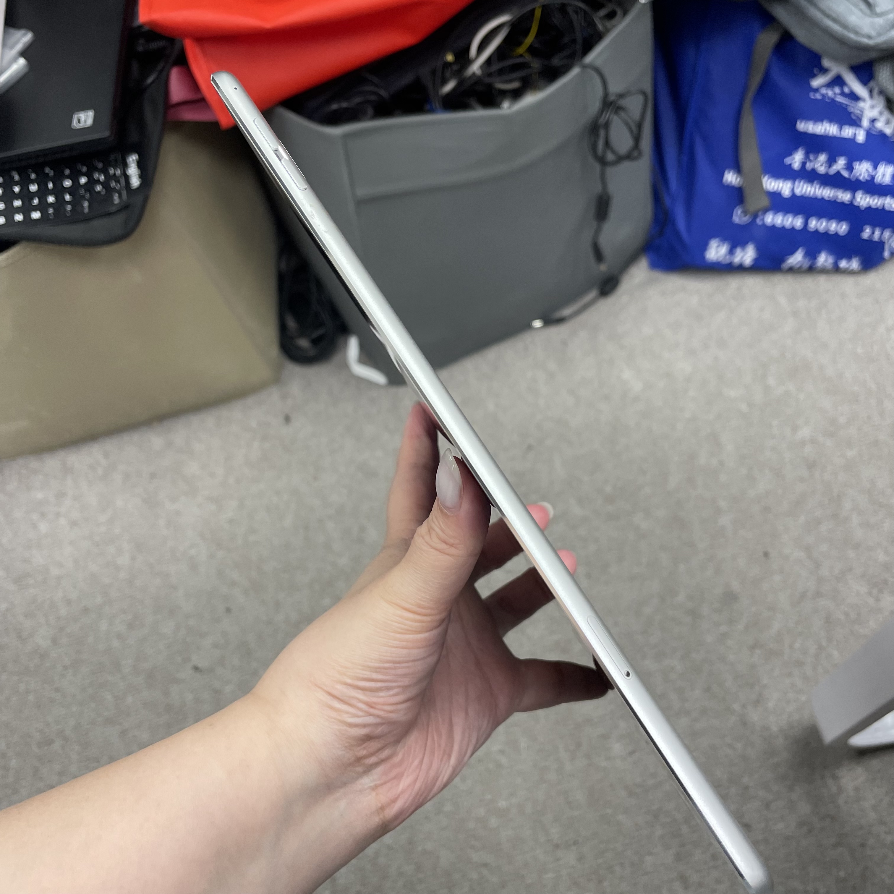 *D01995 iPad Air 2 勁靚機 64GB 插卡版 銀色 sliver