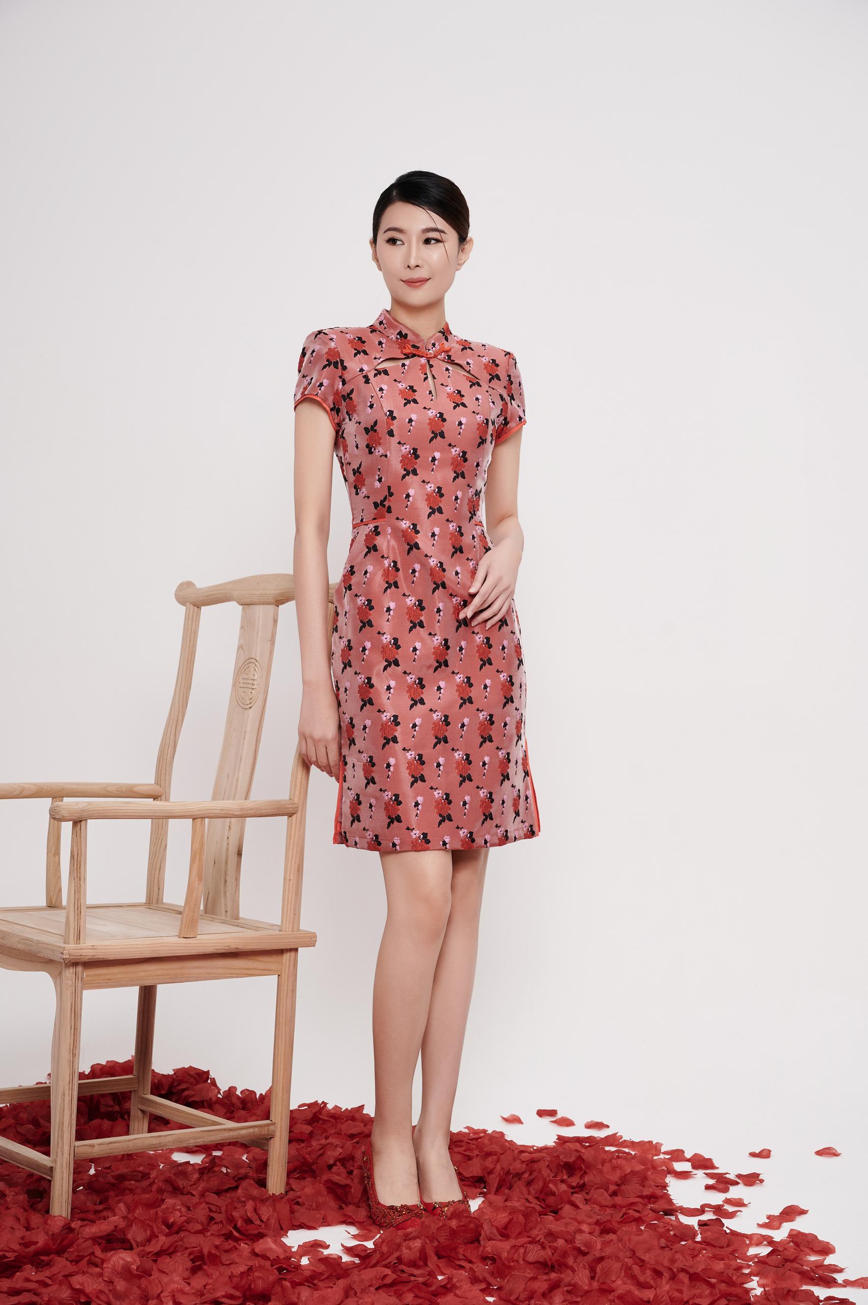 独家短袖旗袍 2124