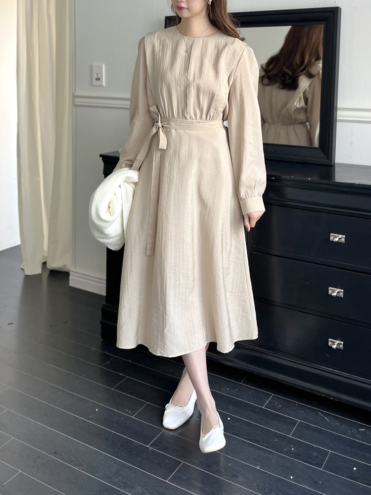 Pleated Yoke Detail Dress (Beige)