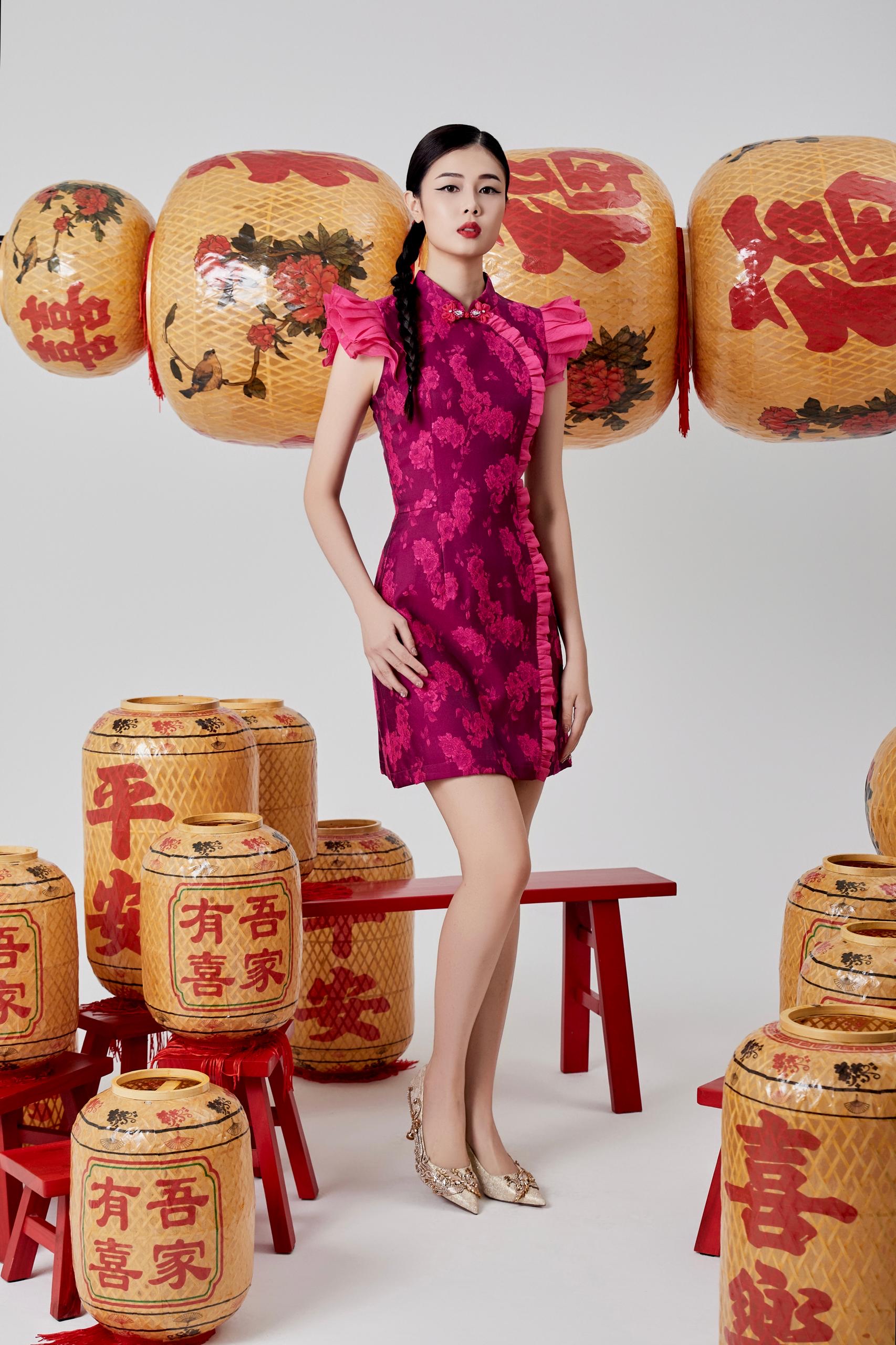 CD2125 Flutter-Sleeve Floral Qipao