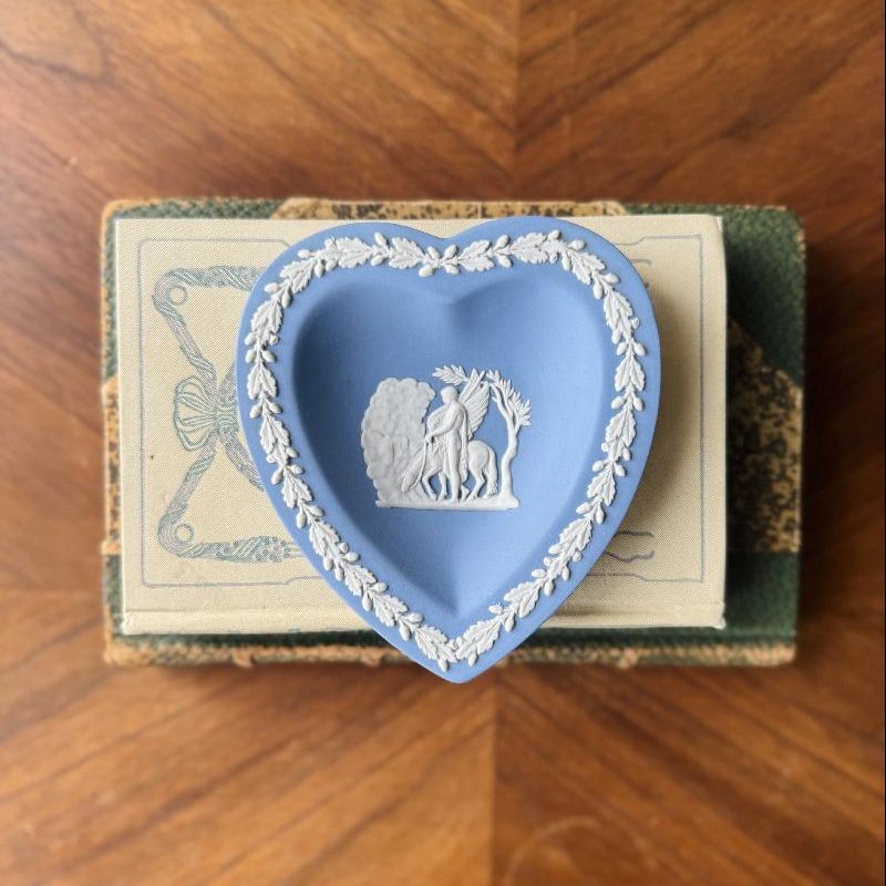 Vintage Wedgwood Blue Jasper Trinket Dish - Heart (MT2462/MT2463)