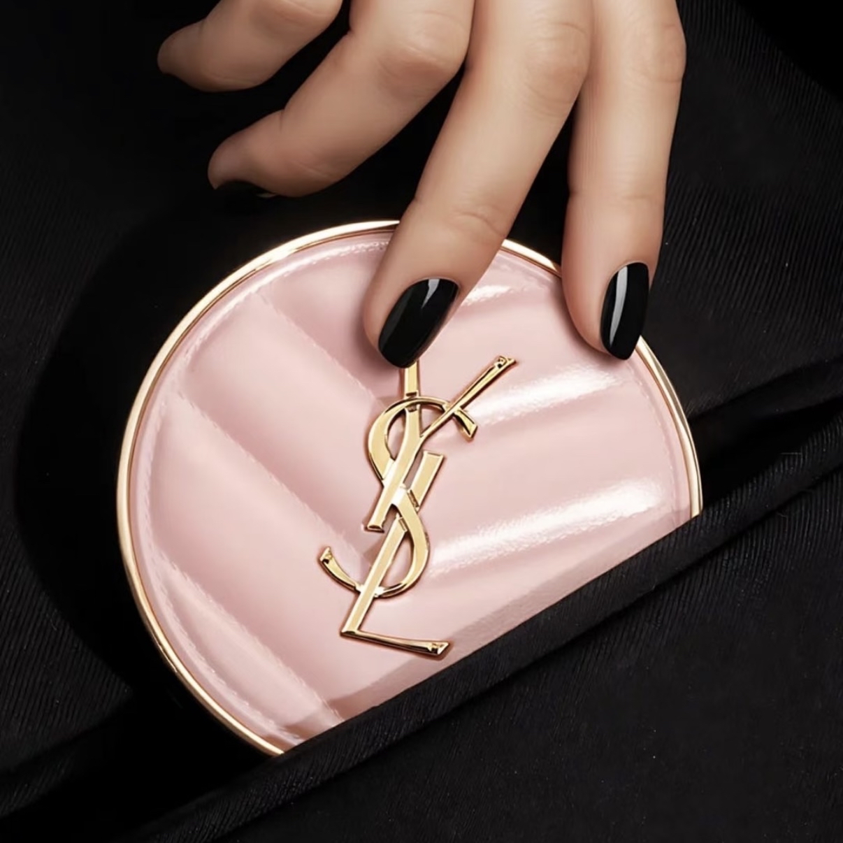 Yves Saint Laurent YSL  明彩輕透亮肌氣墊粉底 SPF23 PA++  12g