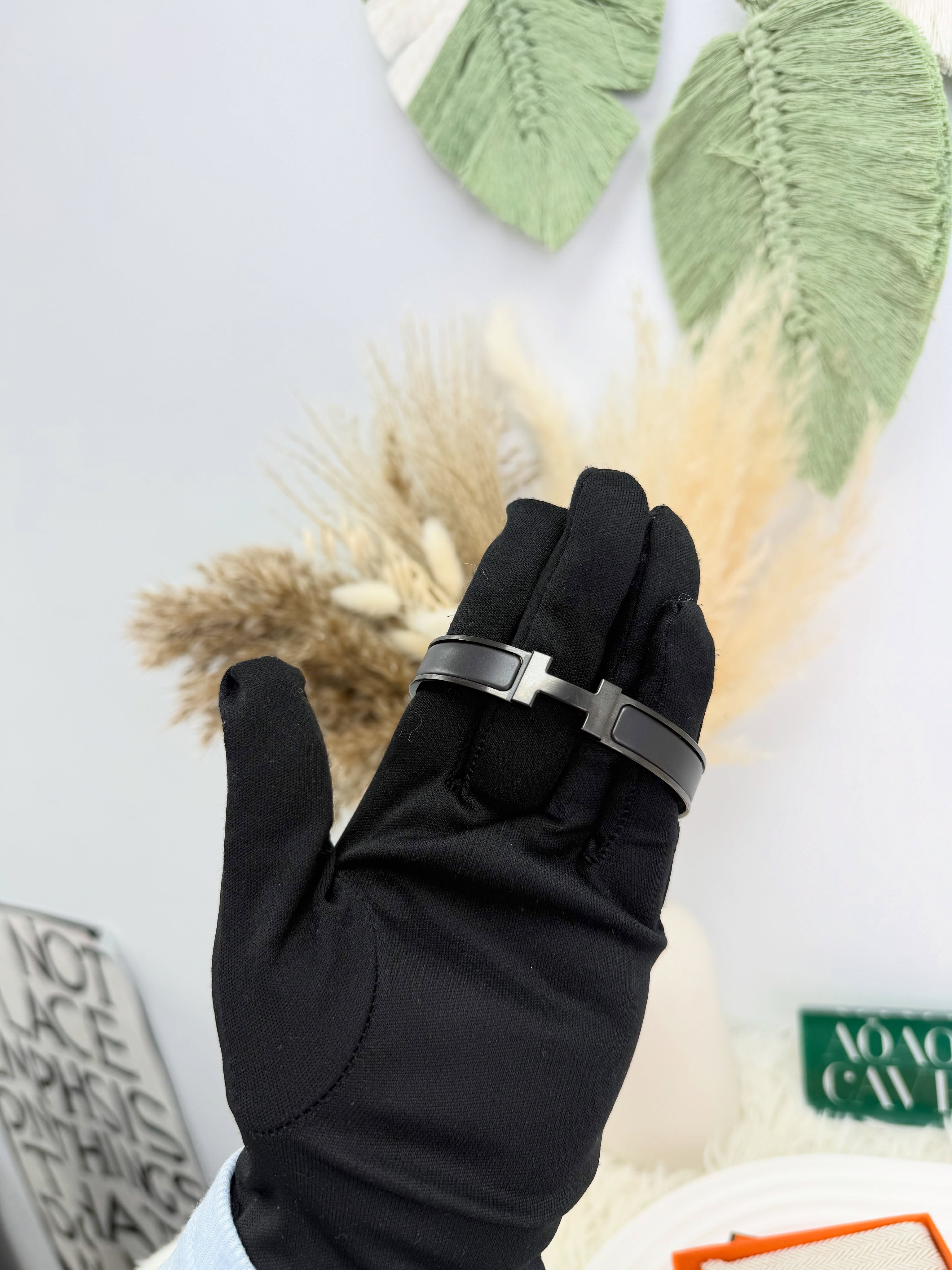 Hermes👜 PRE OWNED 🛍️全黑 黑武士H手鈪🖤有塵袋有盒