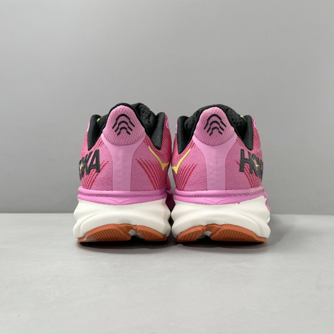 HOKA ONE ONE Clifton 9