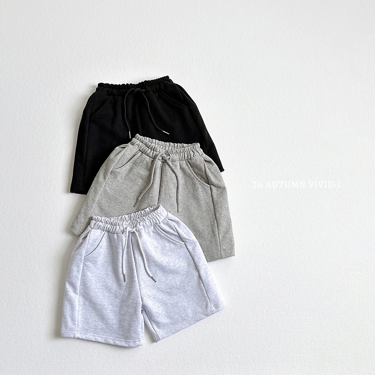 Vivid | Autumn pin chin shorts