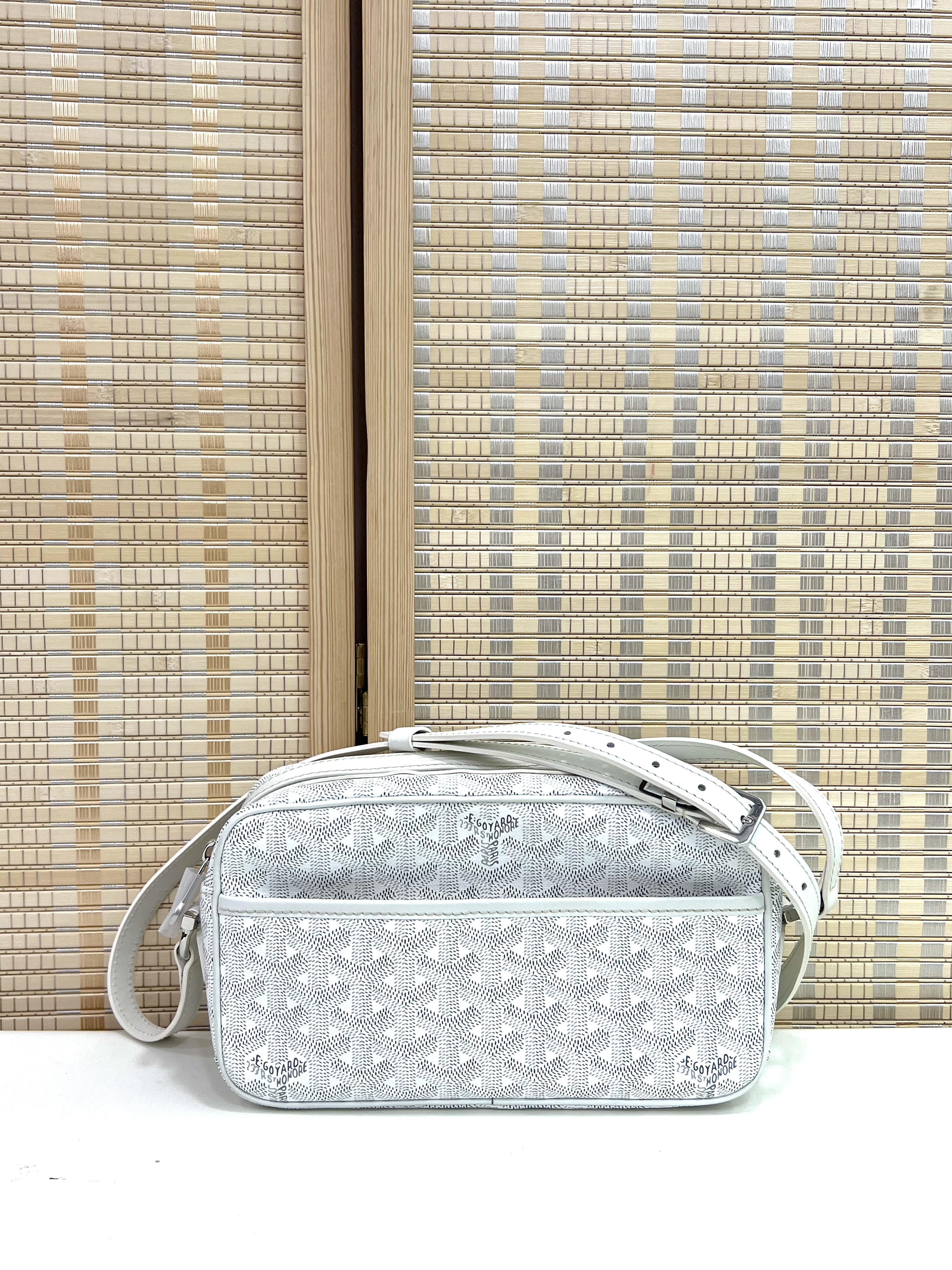 直播貨品 |  [1個-$100 2個-$300］GG64