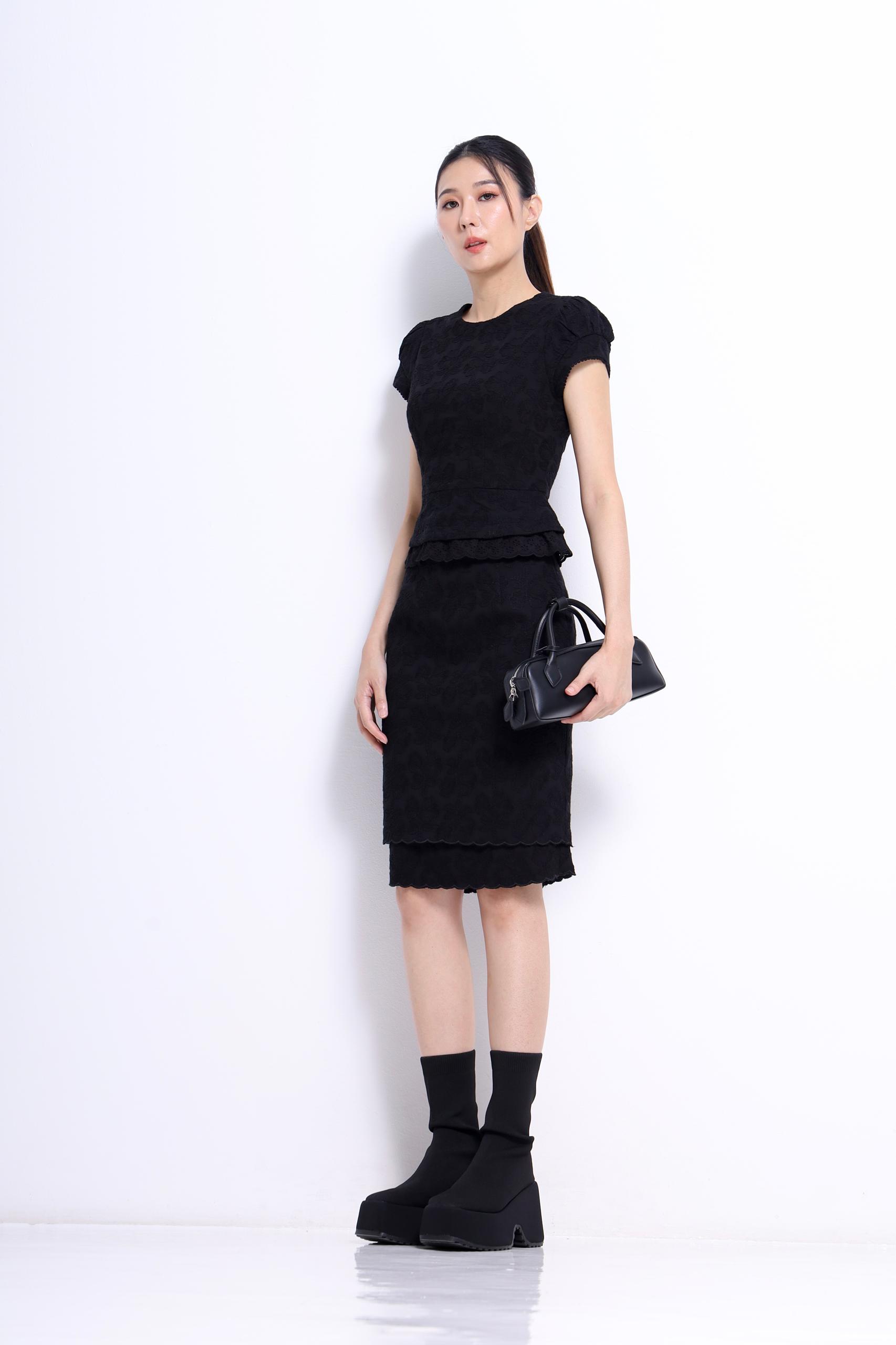 CB2738 Classic Peplum Top