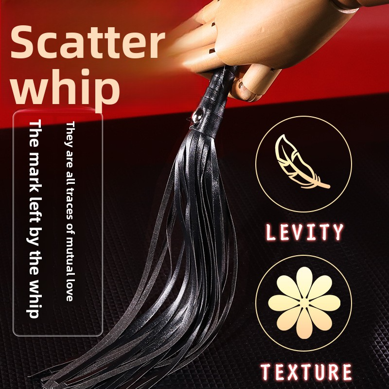 sm皮鞭夫妻另类调教打屁股道具皮革成人情趣性爱用品流苏散鞭