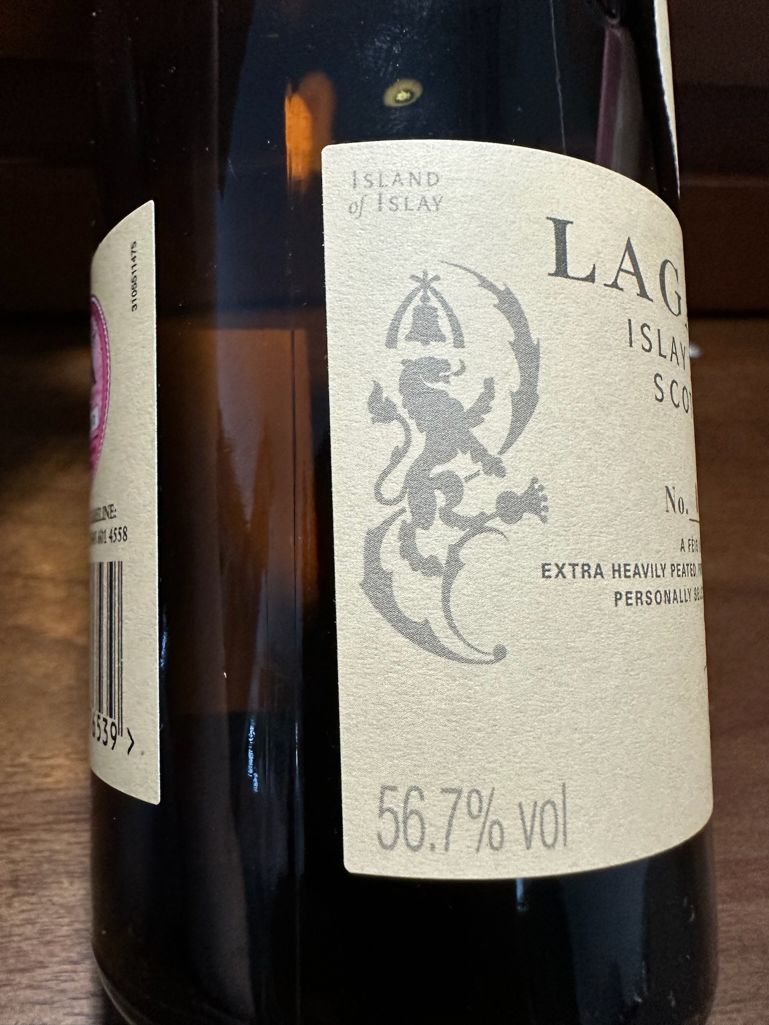 LAGAVULIN 10 Years Feis Ile 2024 exclusive