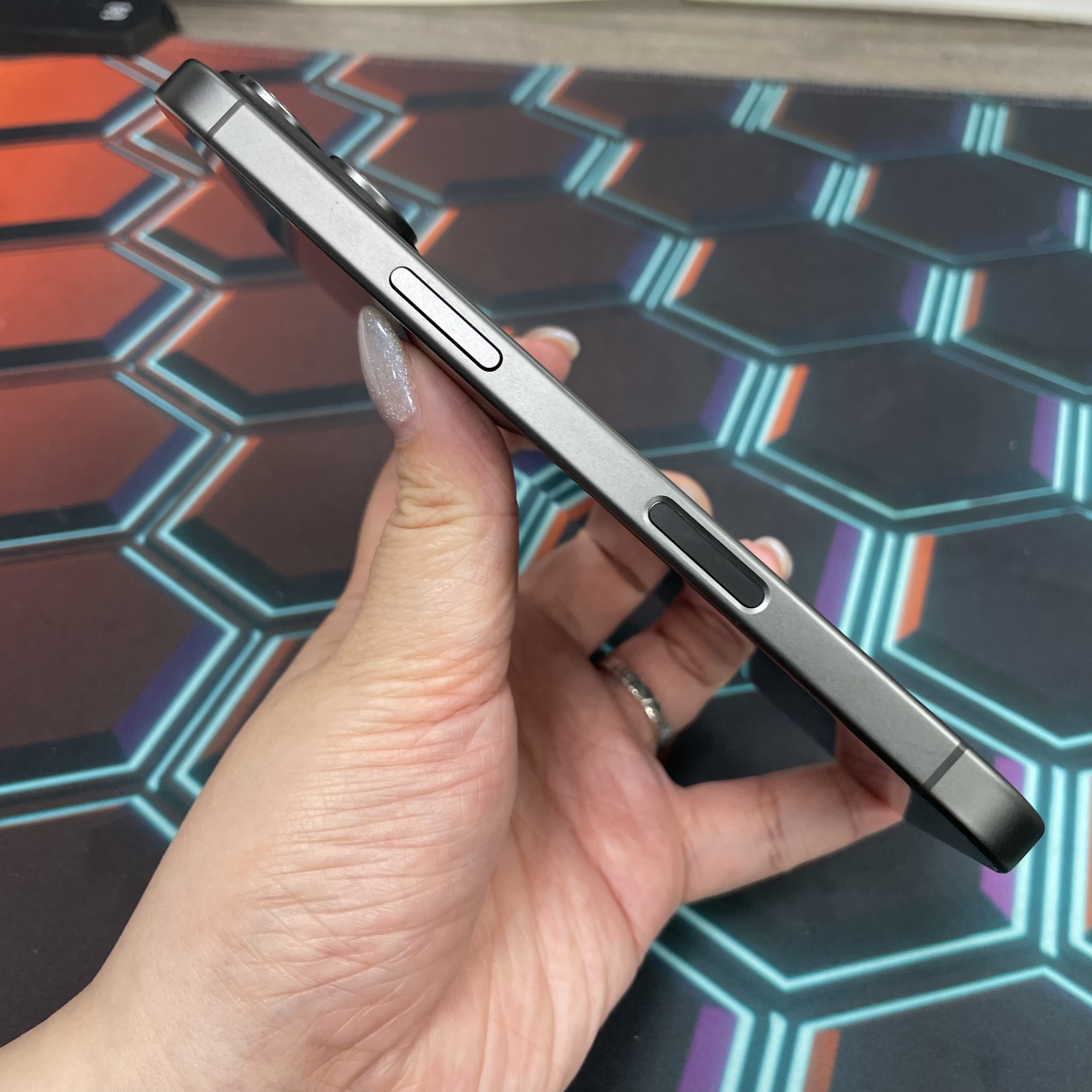 *6905 17 完美機 256GB 電100 黑色 black