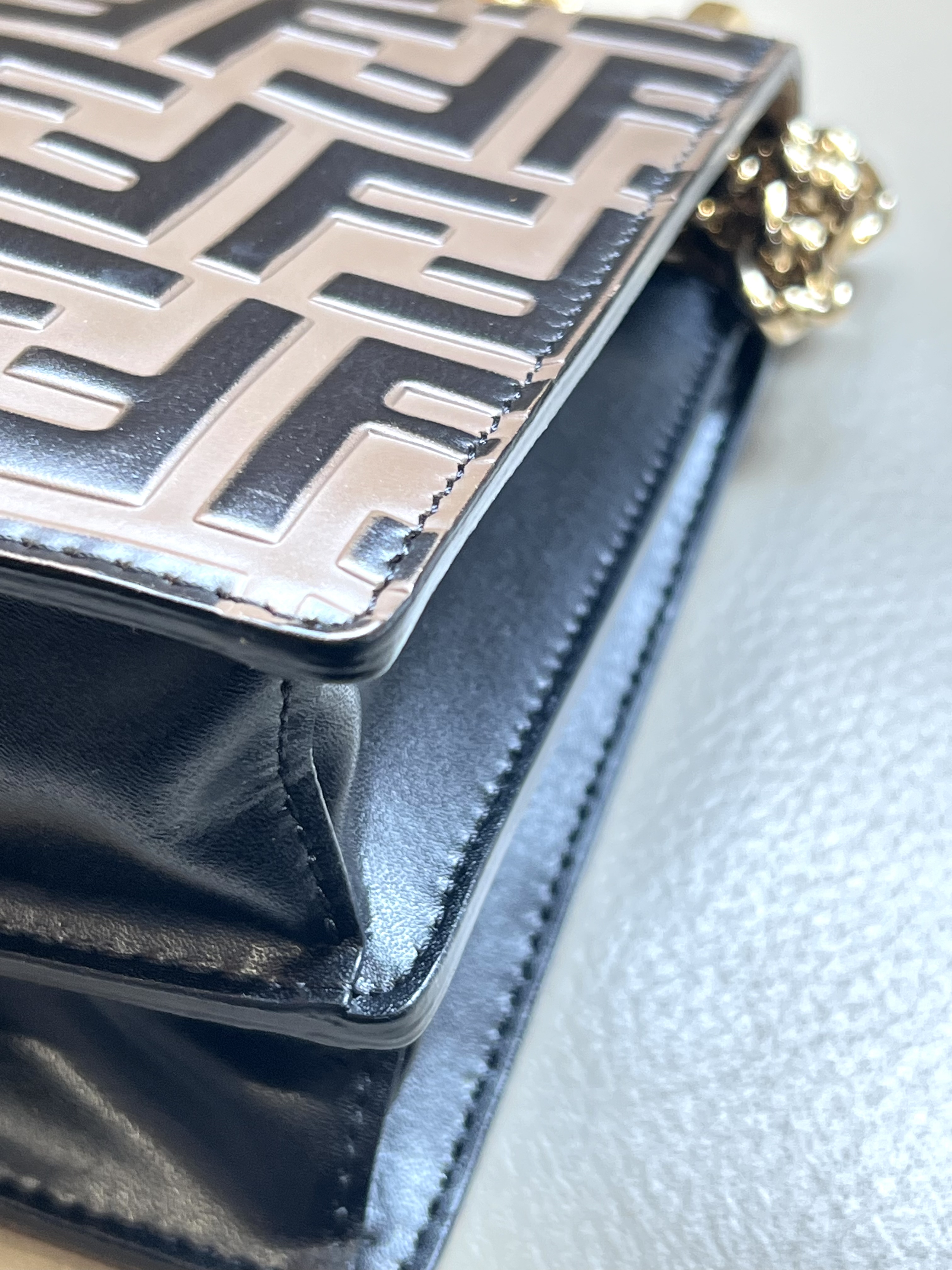 Pre-Owned FENDI Kan U Bag / Product Code: 26041630