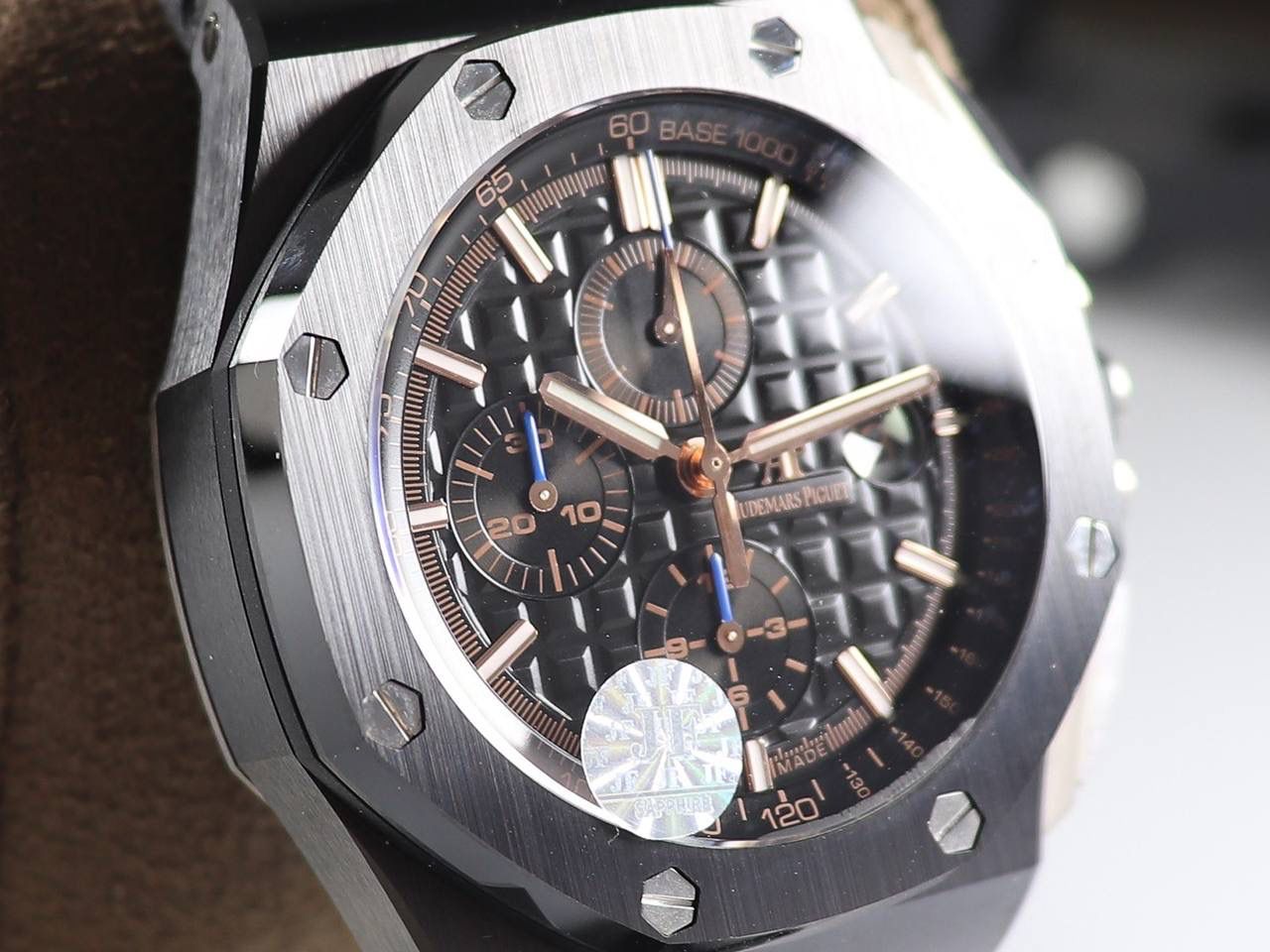 AP26400 v2版 陶瓷壳材质 44毫米直径 搭载复刻原版CaL．3126机芯 陶瓷圈口 市面上最顶级版本的超级复刻🔥