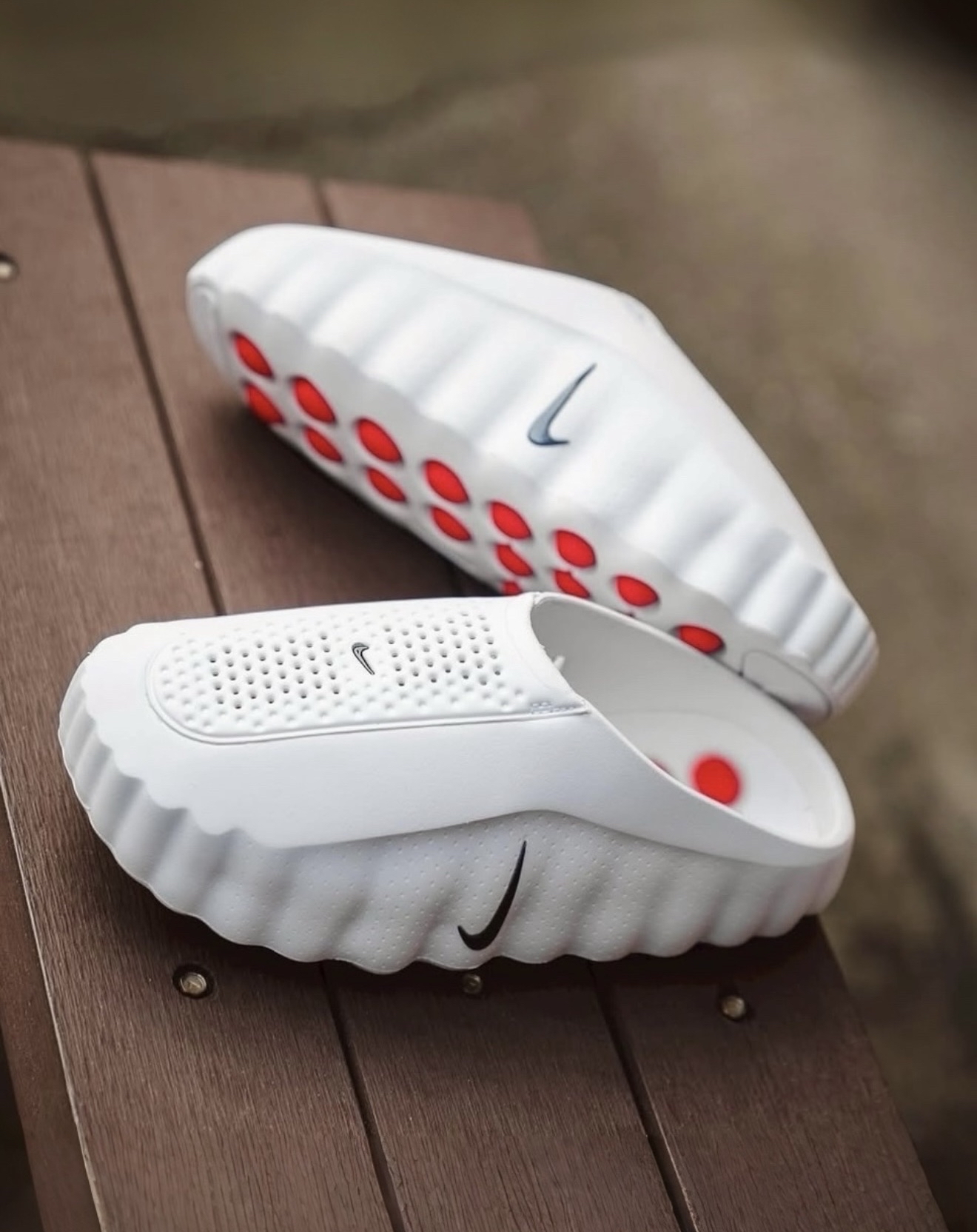 HQ4307-101 Nike Mind 001 Slide White Speed Red HQ4307-101