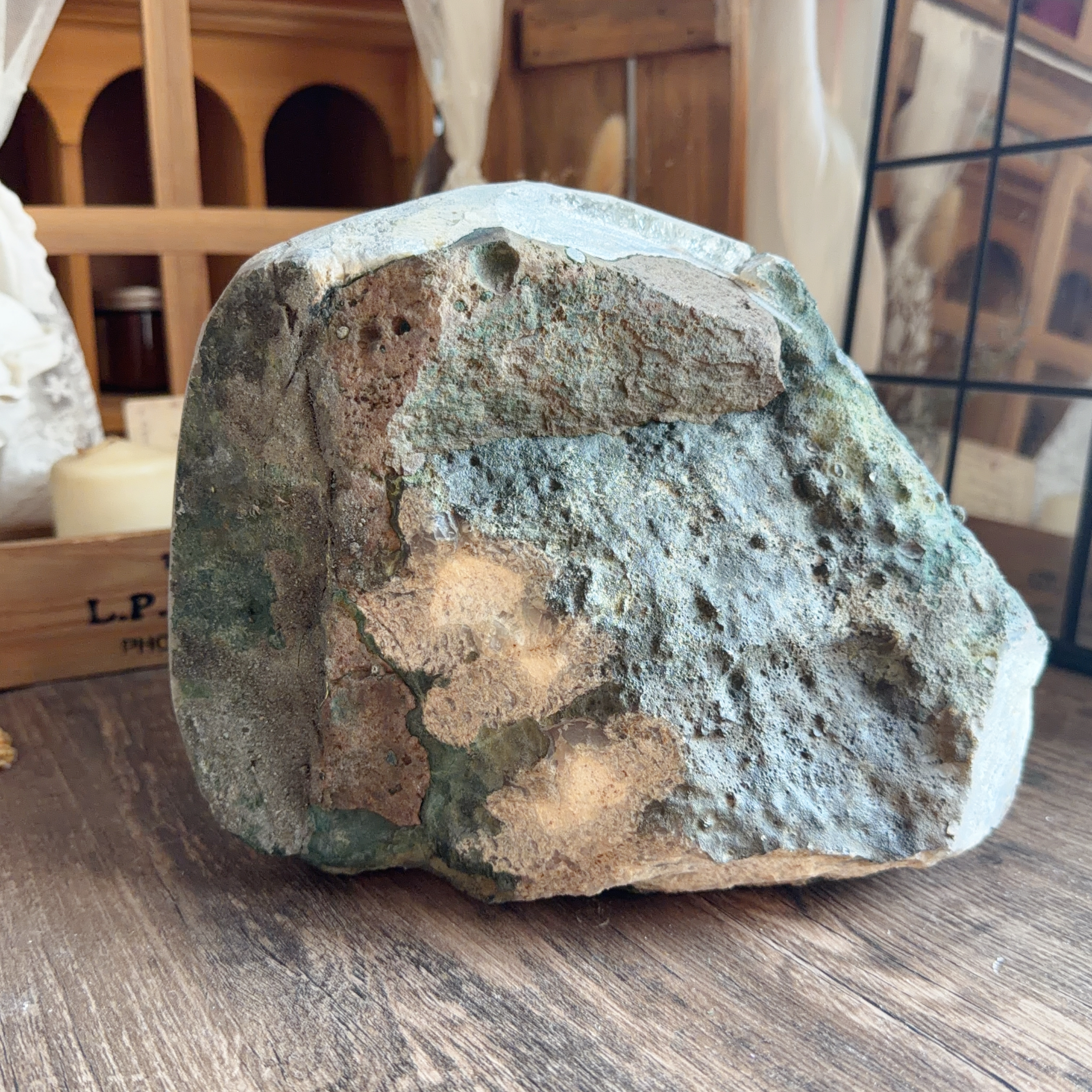 原皮紫晶洞（包底座）