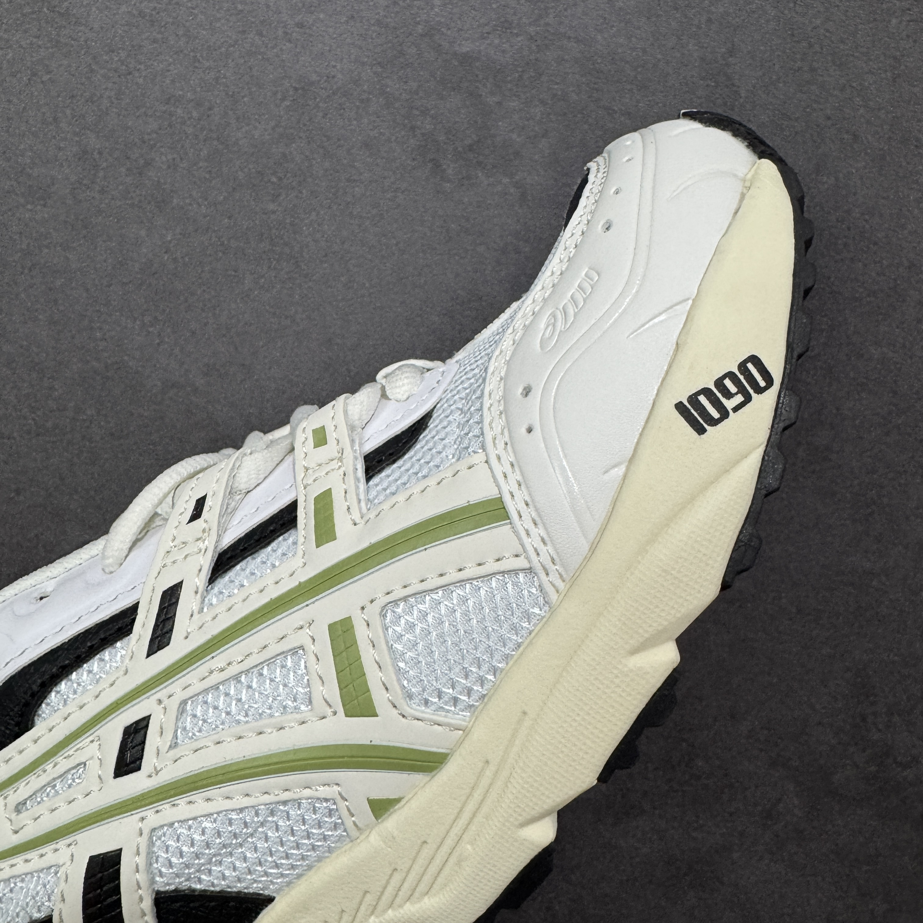 Asics GEL-1090 1203A243-028