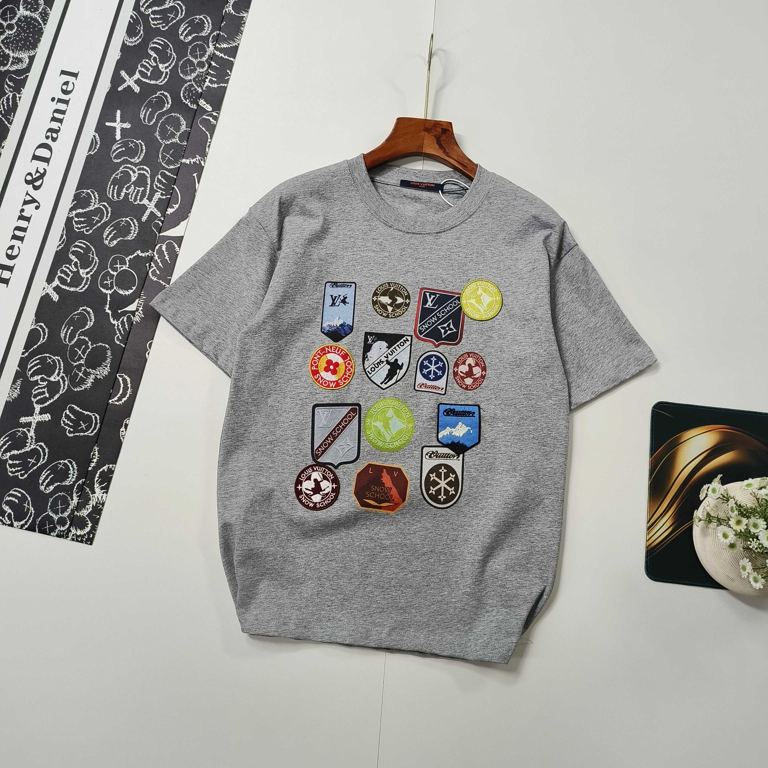 LV 章仔貼布微標短袖Tee