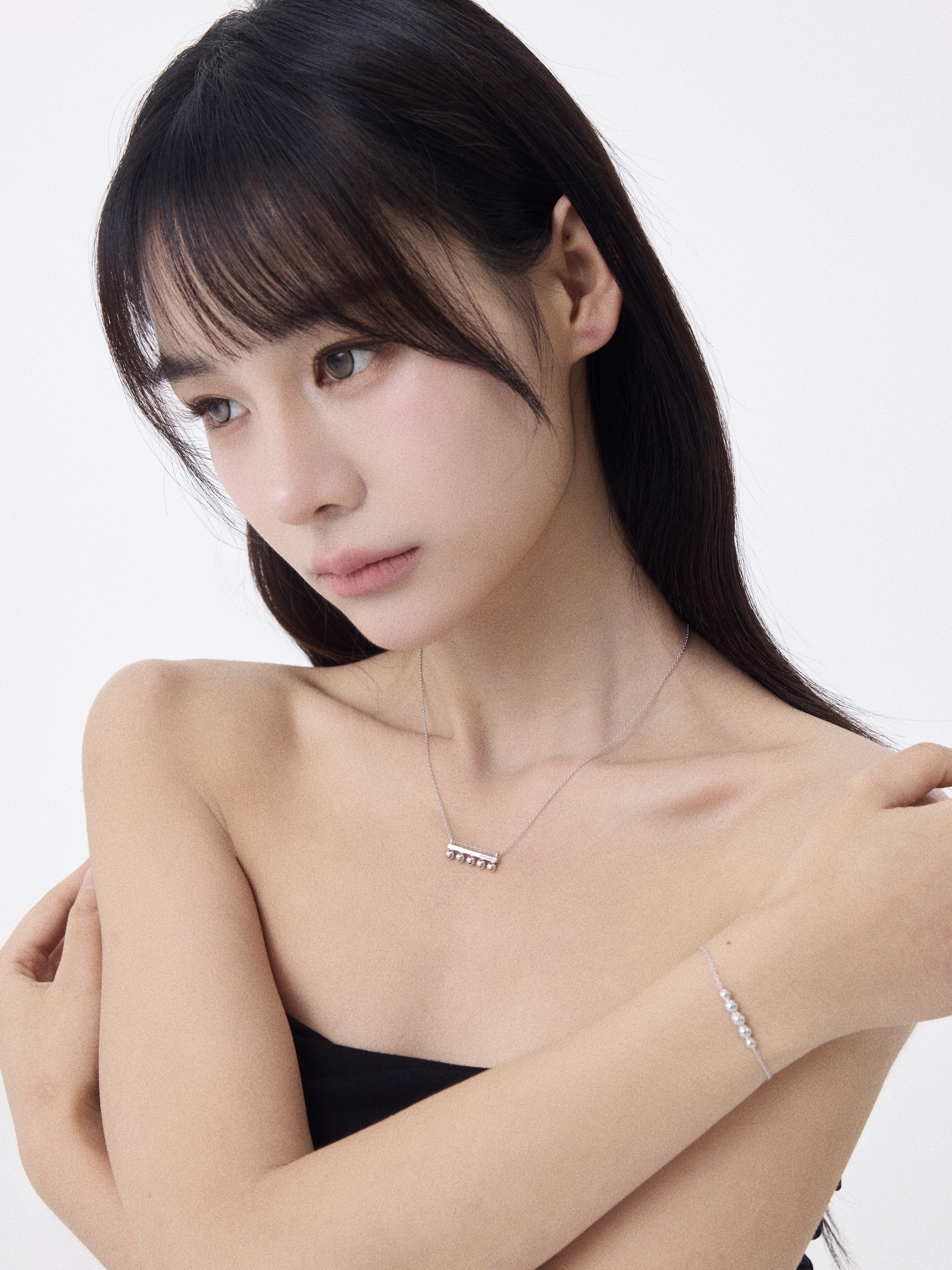 Silver Balance Beam Necklace 