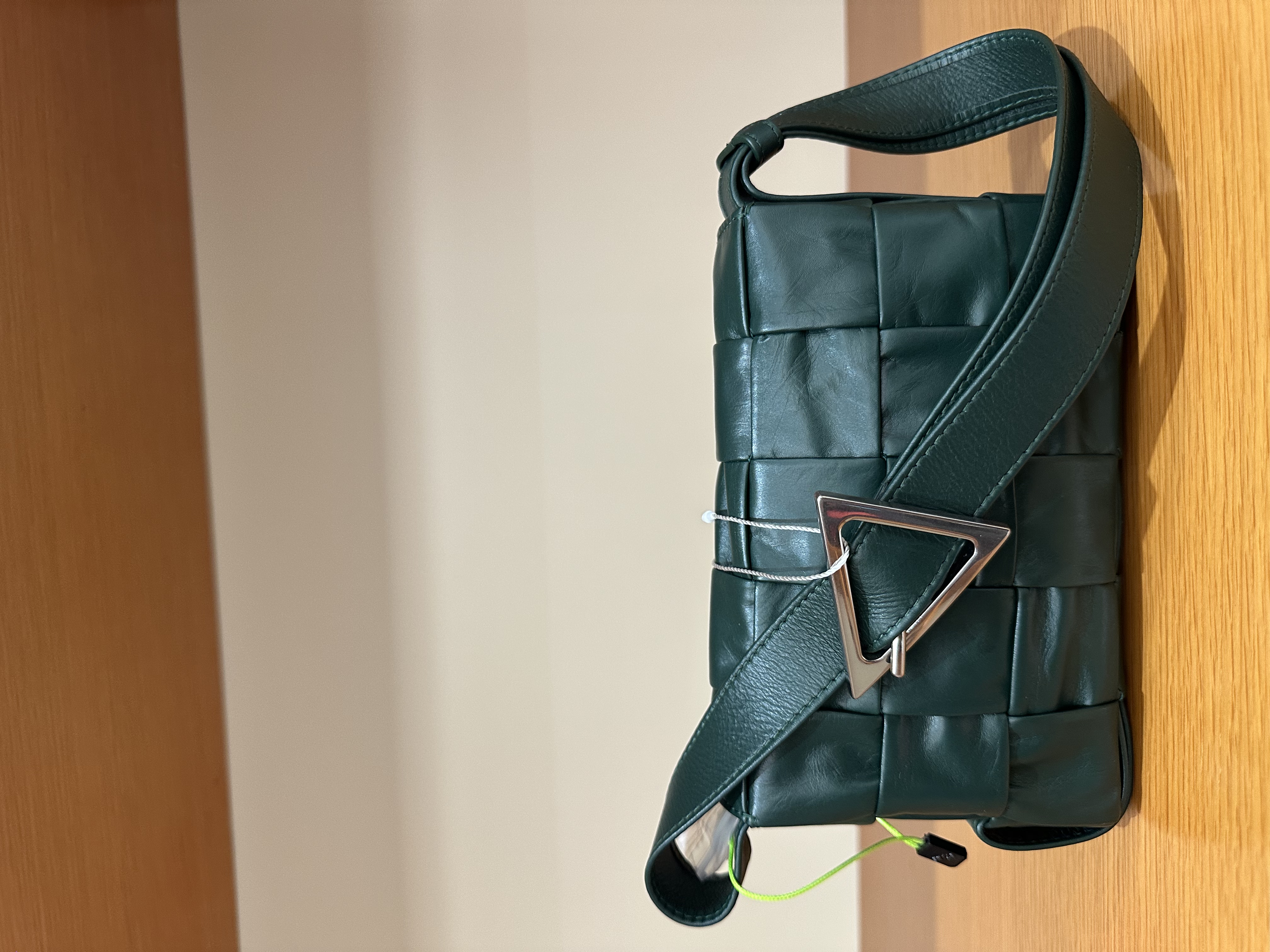 直播貨品 |  [1個-$100 2個-$300］HH32