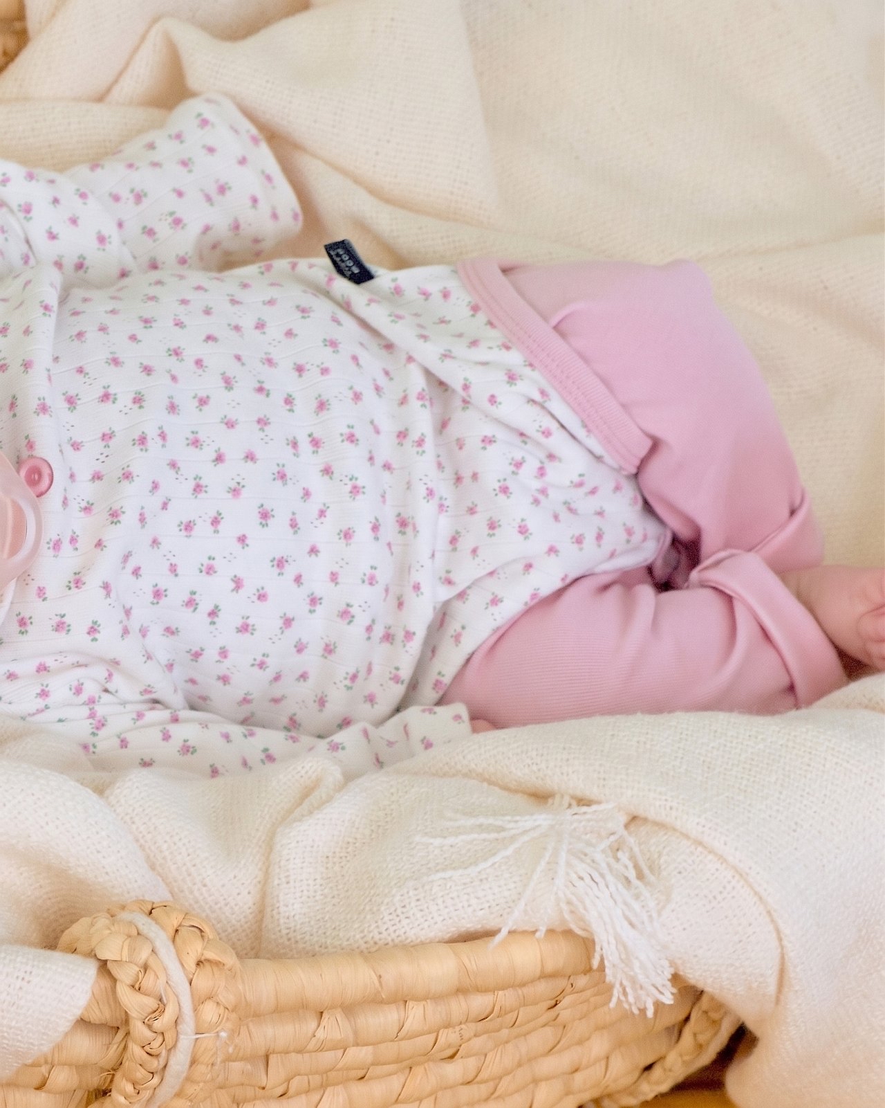 OOTT | (bebe) Coco Flower Suit