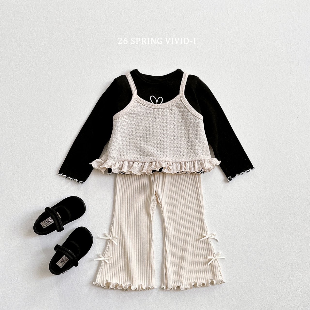 🌸預訂 韓國直送🌸🇰🇷VIVIDI三色愛心刺繡拼色花邊長袖上衣