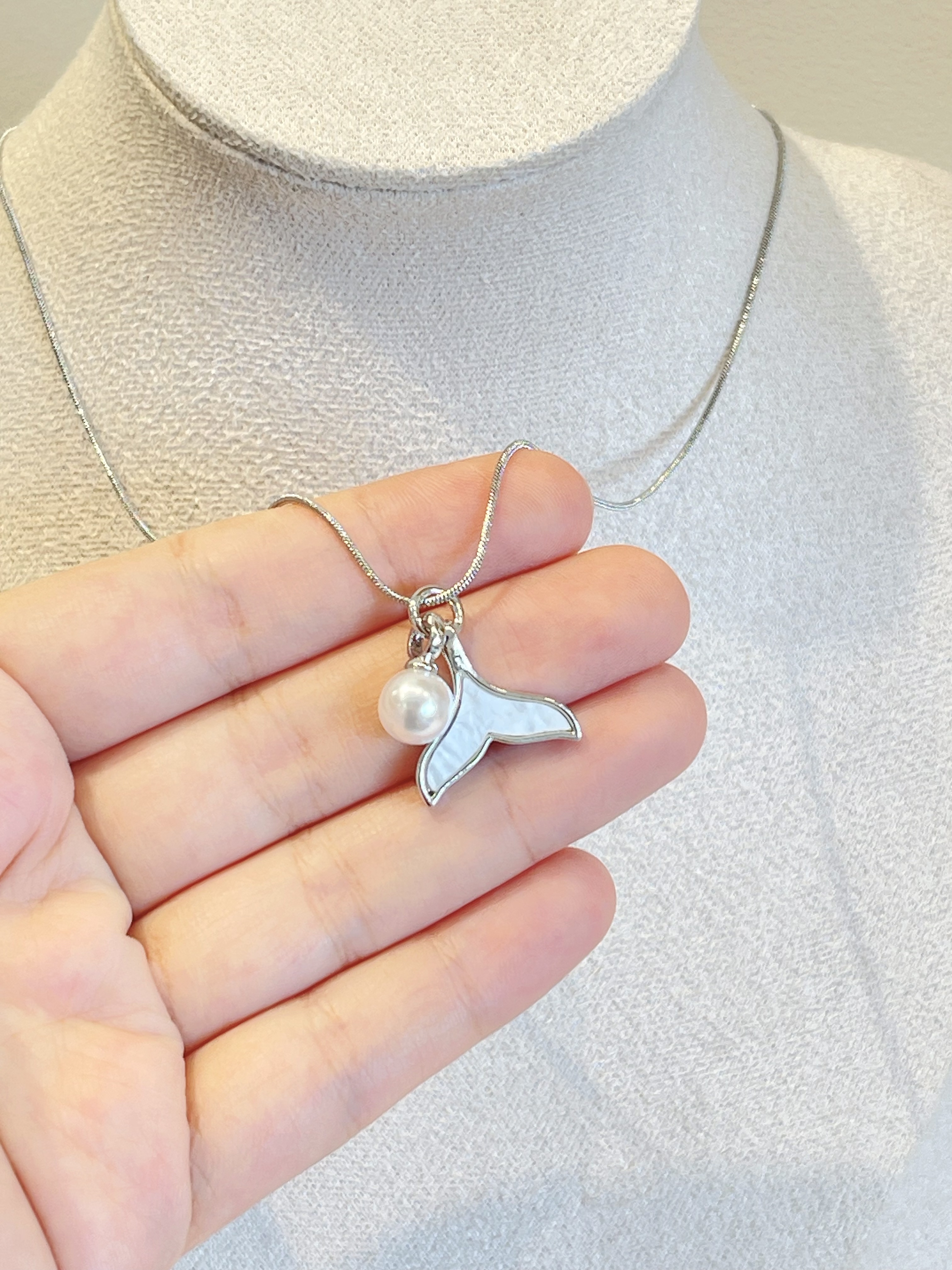 温柔系列 人鱼尾巴小珍珠吊坠玫瑰金钛钢项链