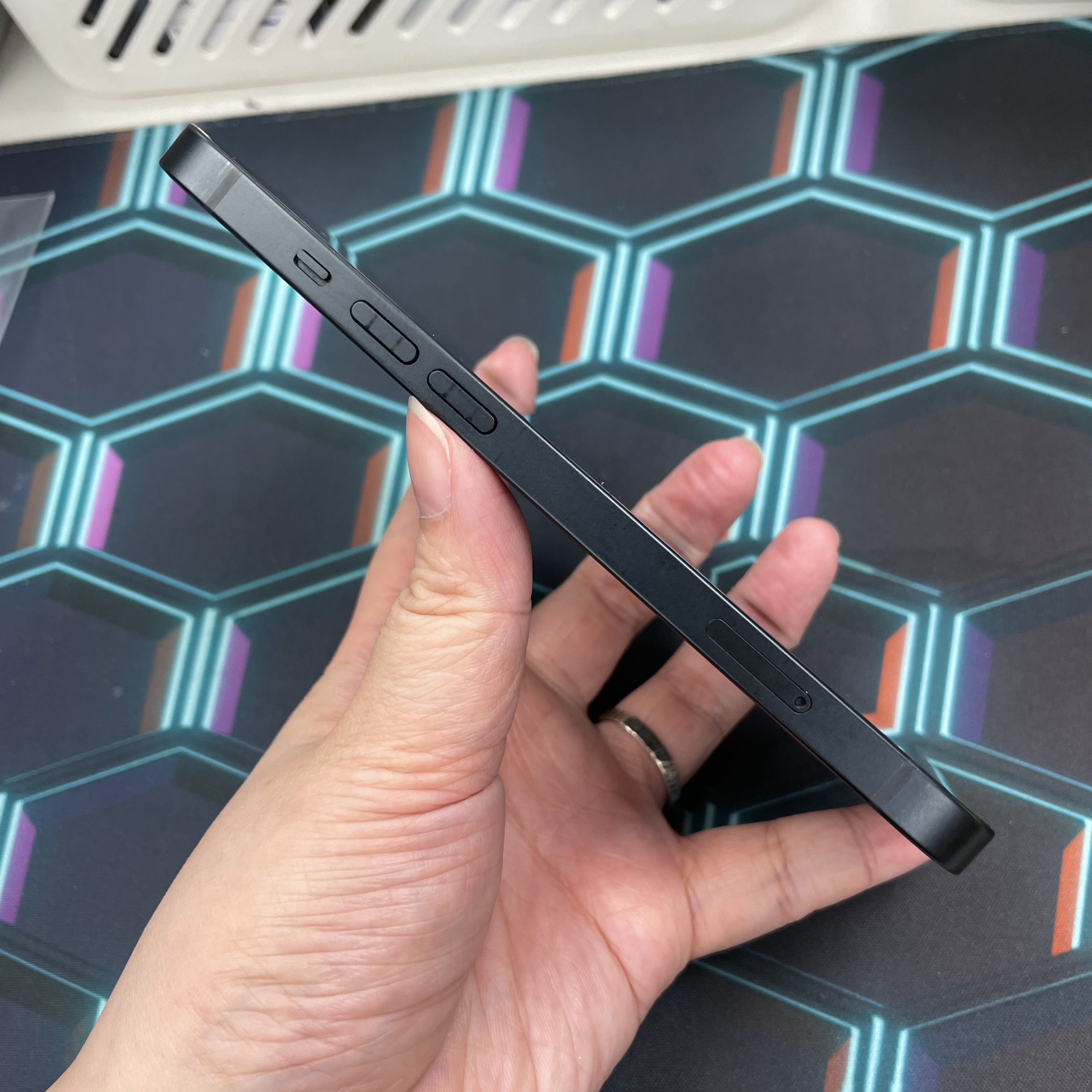 *6071 13 勁靚機 128GB 電100 黑色 black 