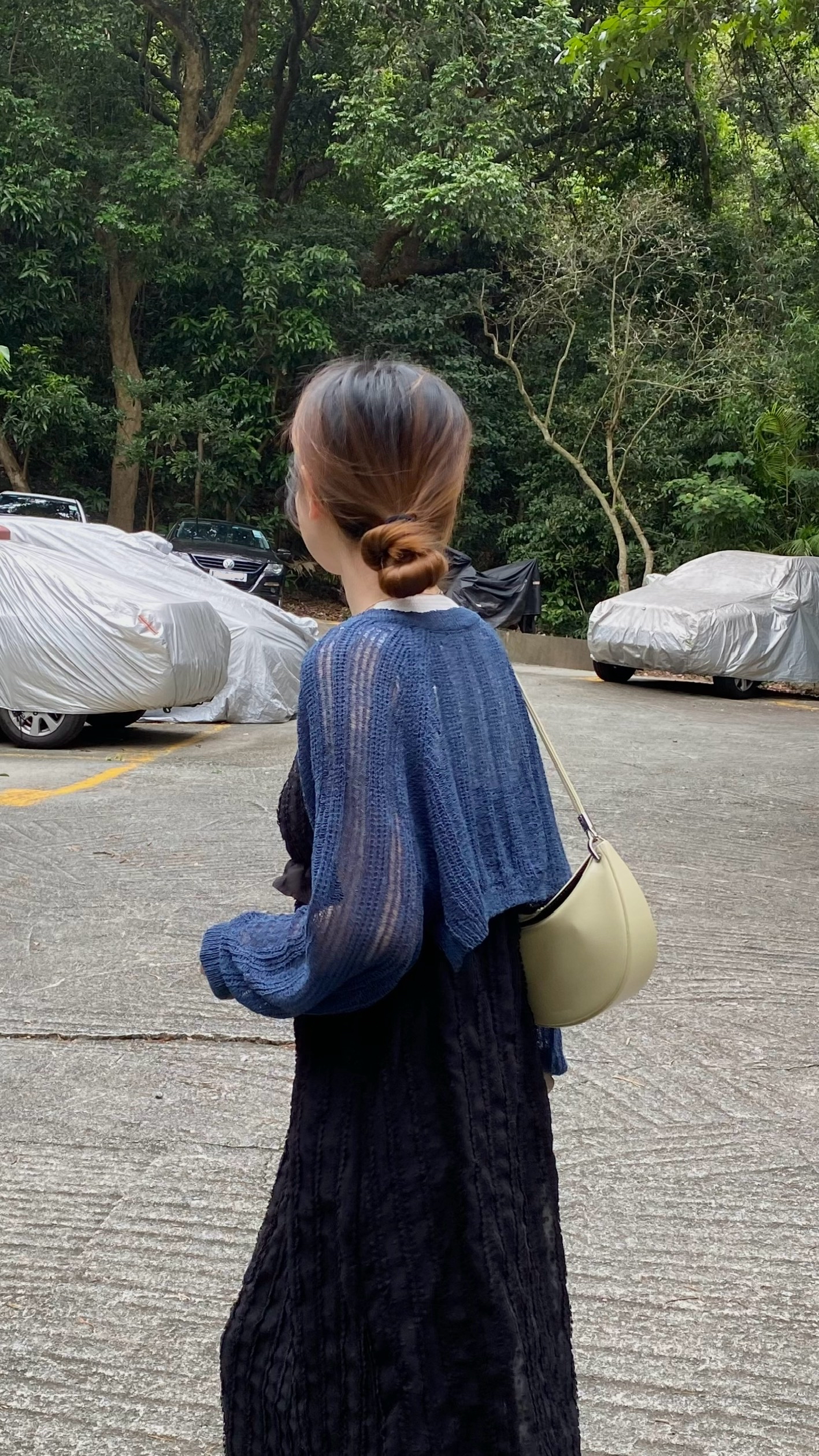 超高詢問度鏤空外套