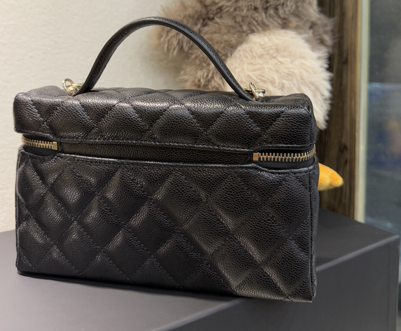 Chanel AP4385 top handle vanity 25C LP 100%Authentic, unused ✅收據✅晶片✅塵袋,✅box  size:W17 x 19.5 x 5 cm