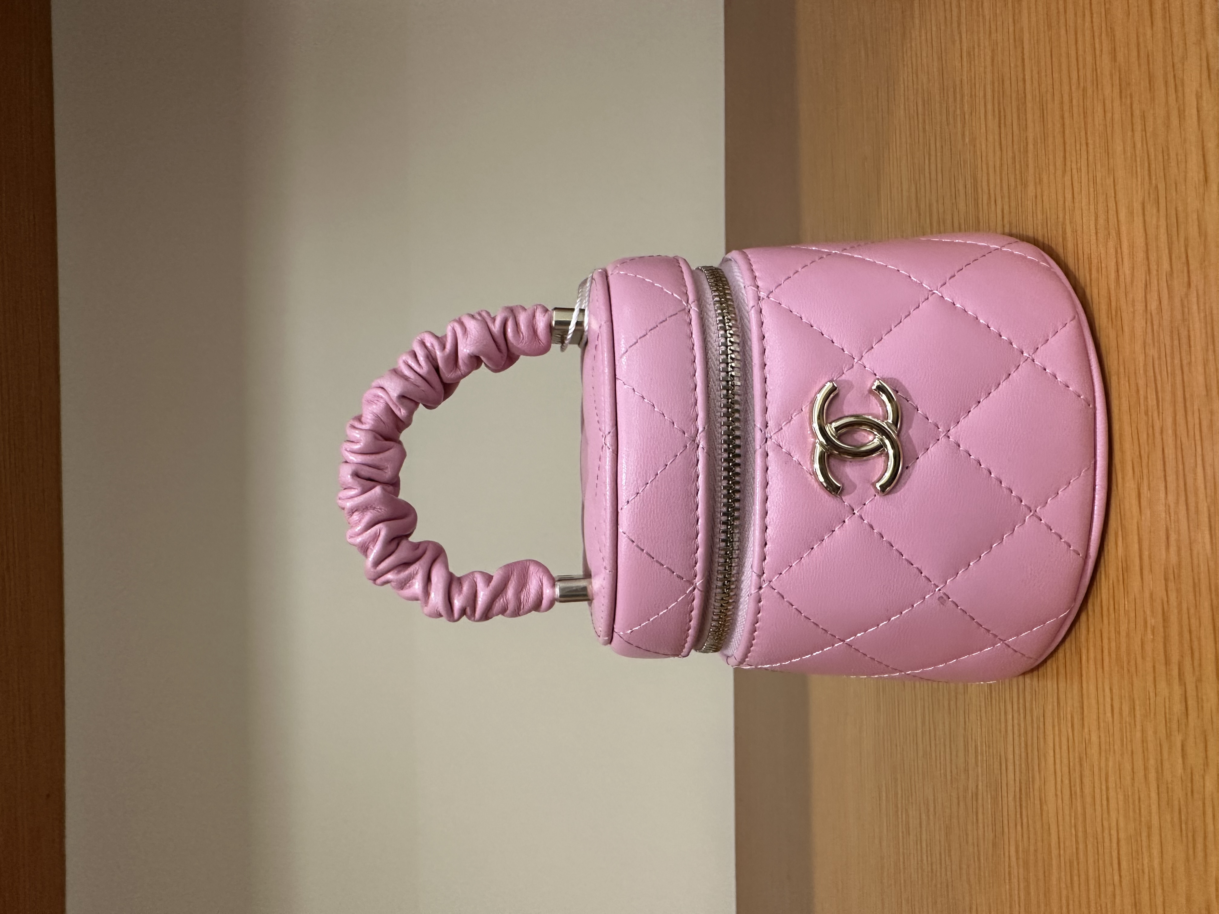 直播貨品 |  [1個-$100 2個-$300］HH04