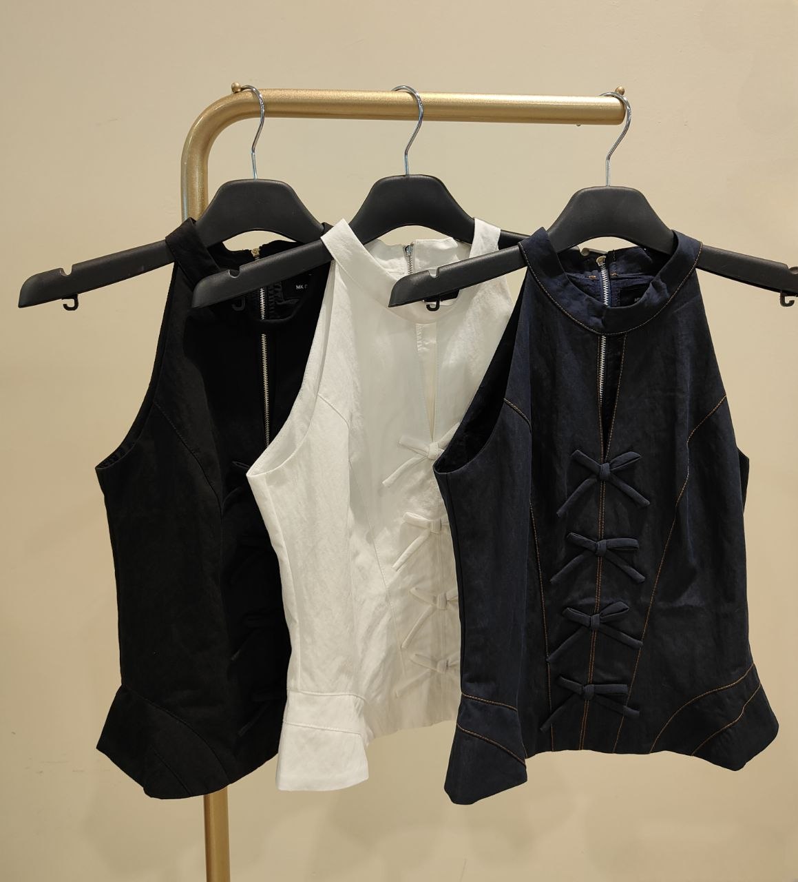 Cut in修身上衣 2694