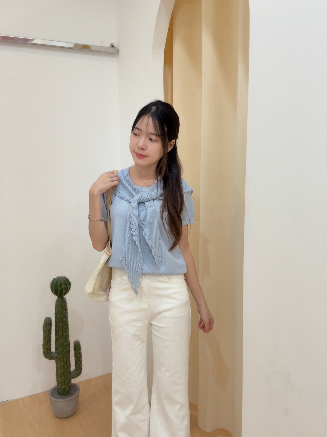 韩系温柔风花边披肩针织上衣 R3078