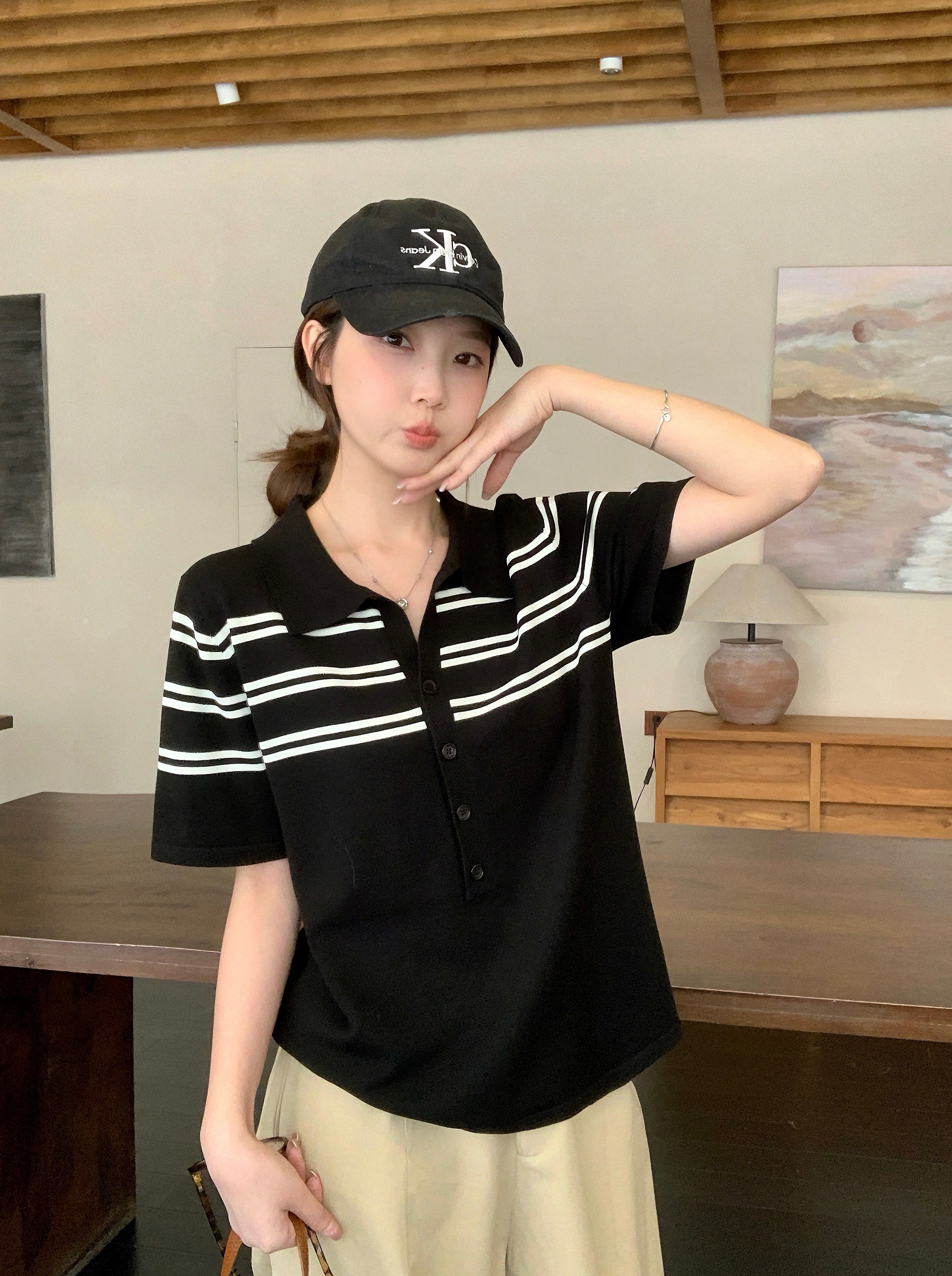 B04(69415) 韩系正肩翻领撞色三排双横纹肩3色针织上衣 