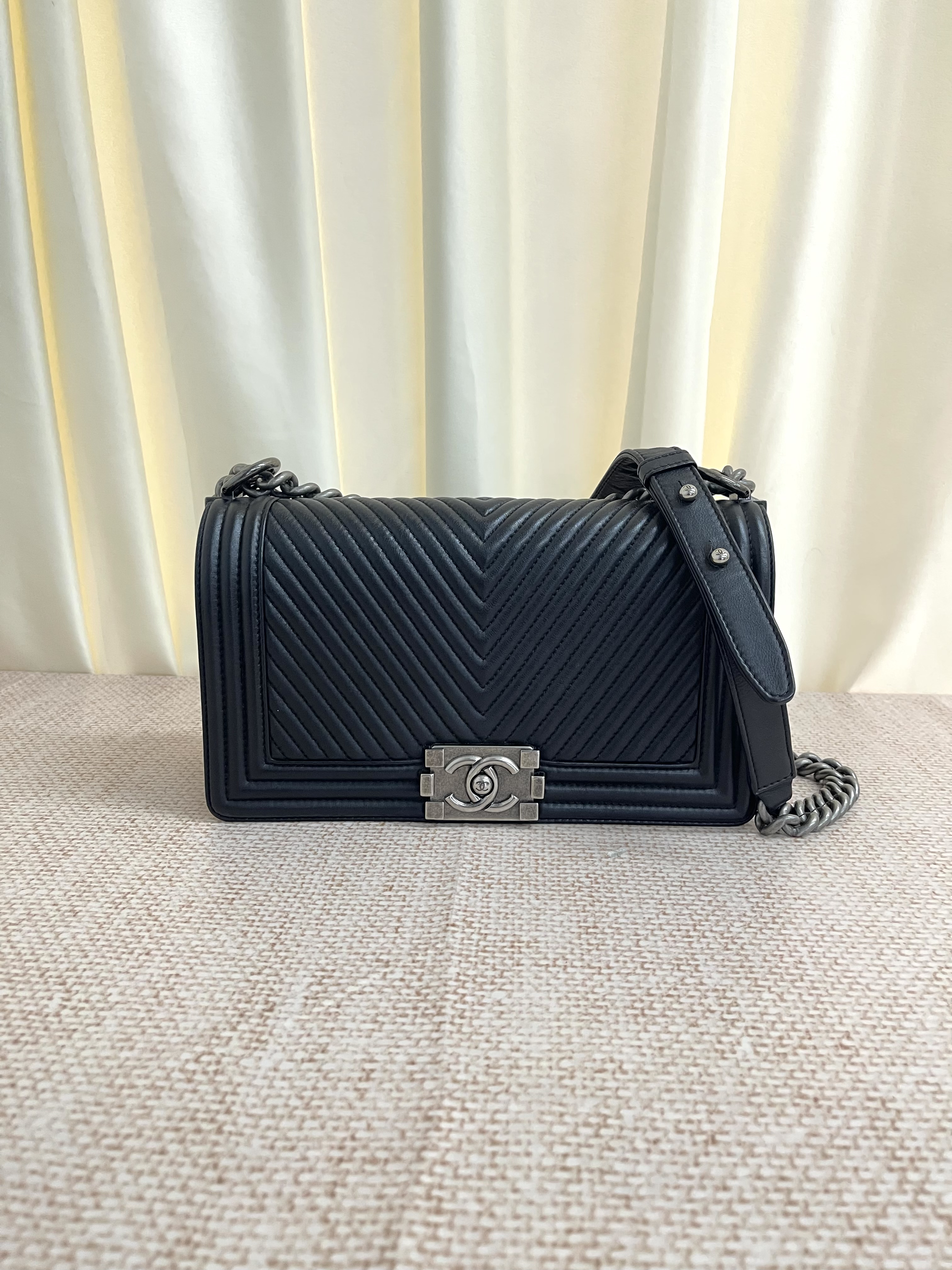 Pre-owned Chanel Boy/ Product Code: 26040610