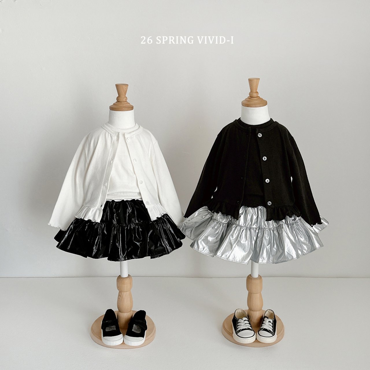 🌸預訂 韓國直送🌸🇰🇷VIVIDI兩色鏤空開襟外套上衣套裝