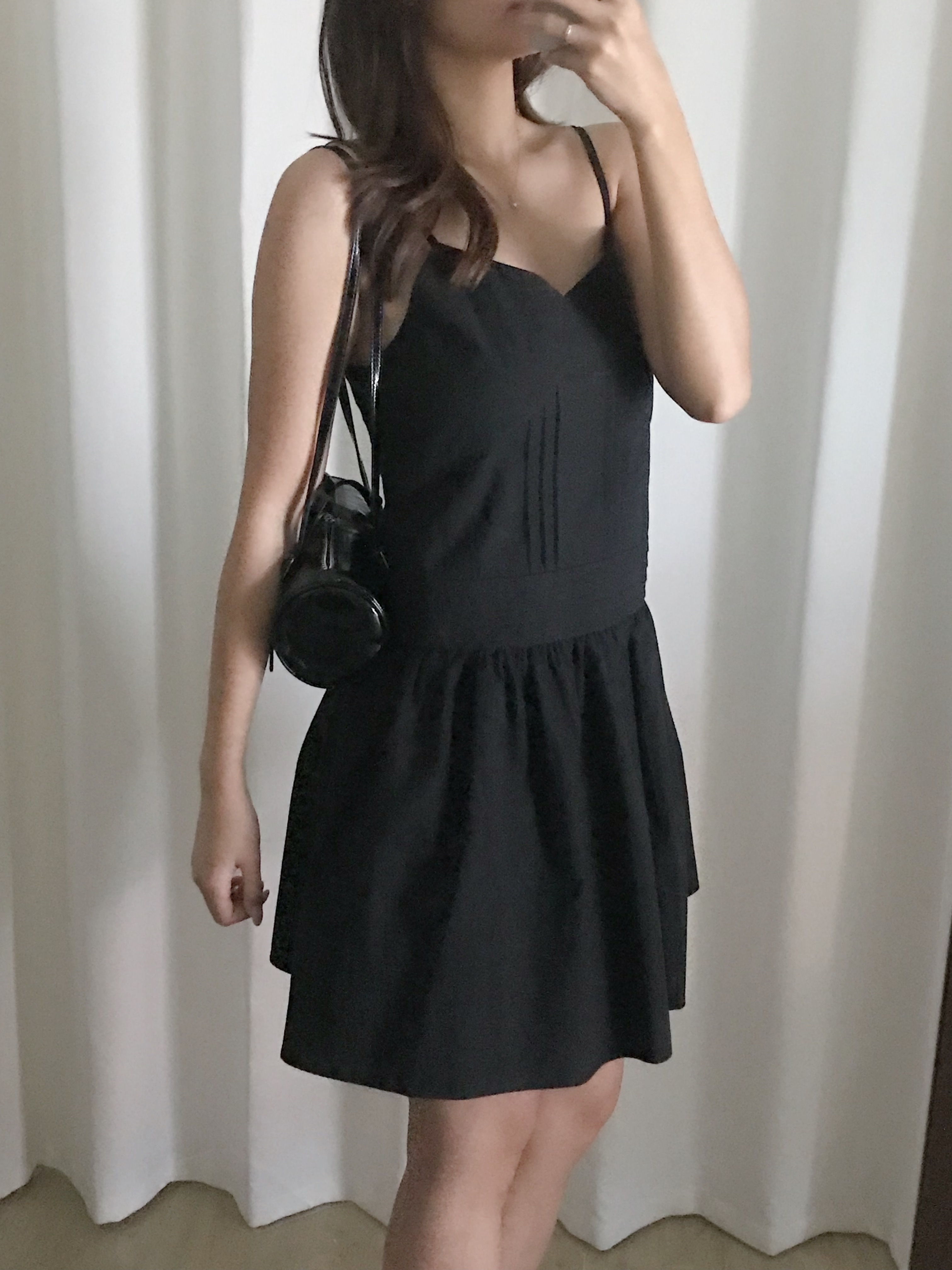 氣質壓褶吊帶連身裙(兩色入)