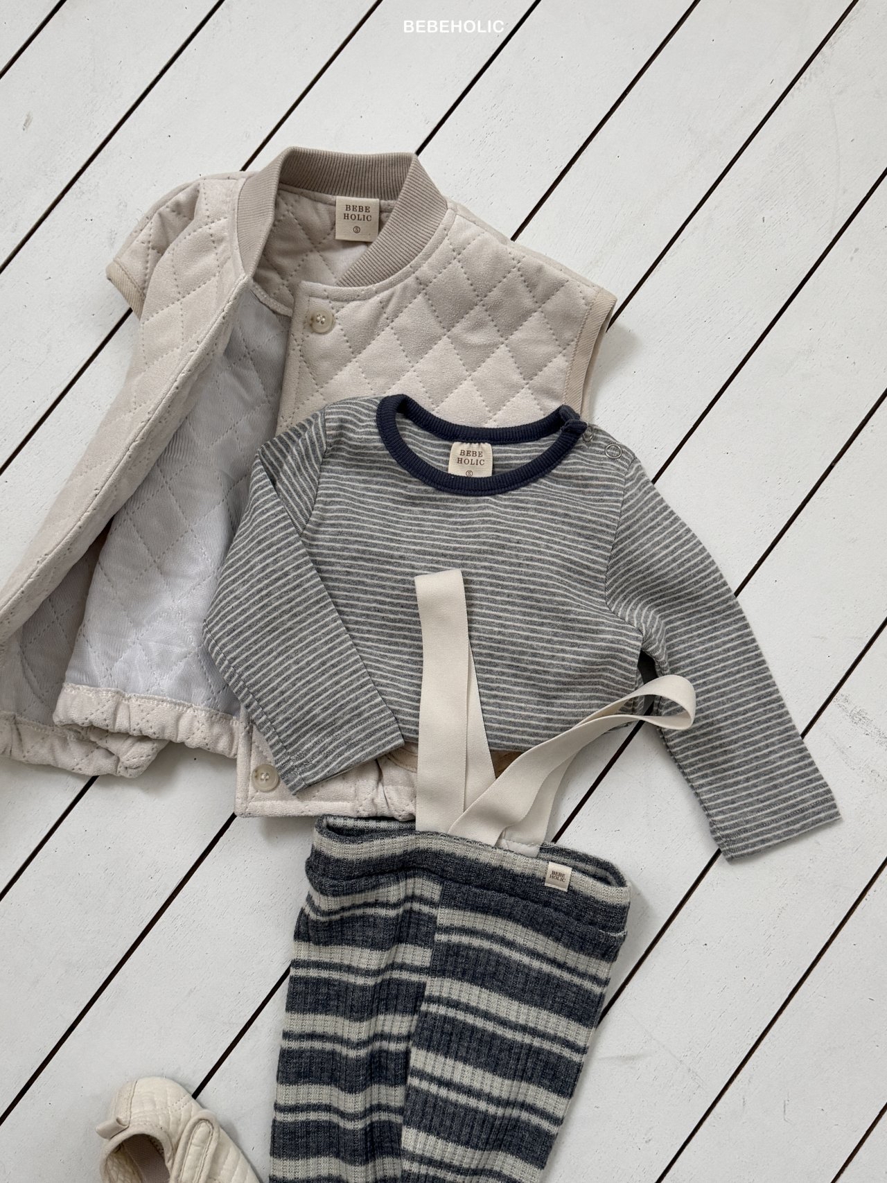 🌸預訂 韓國直送🌸🇰🇷BEBEHOLIC三色條紋打底長袖上衣