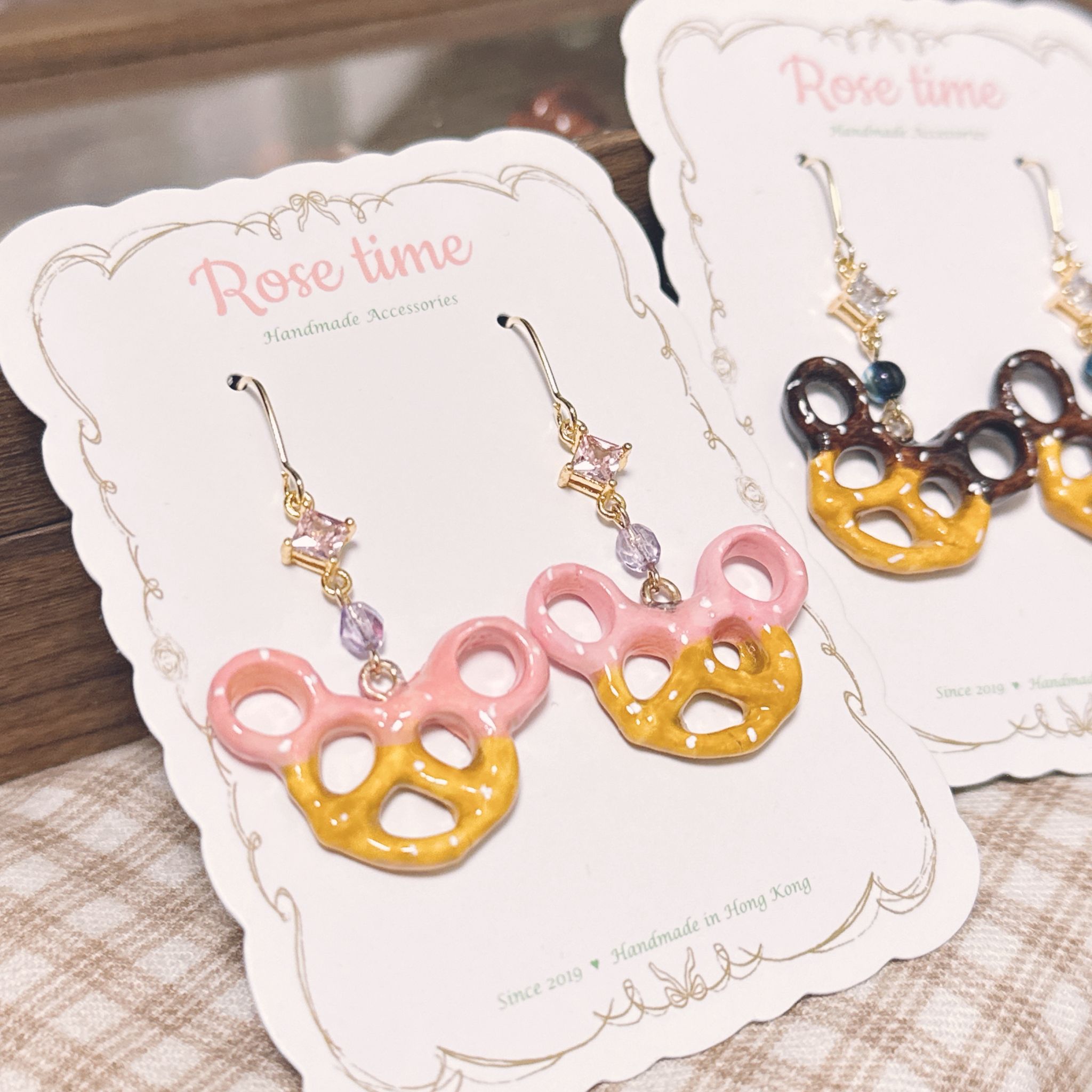 手繪米奇Prezel耳環 兩色入