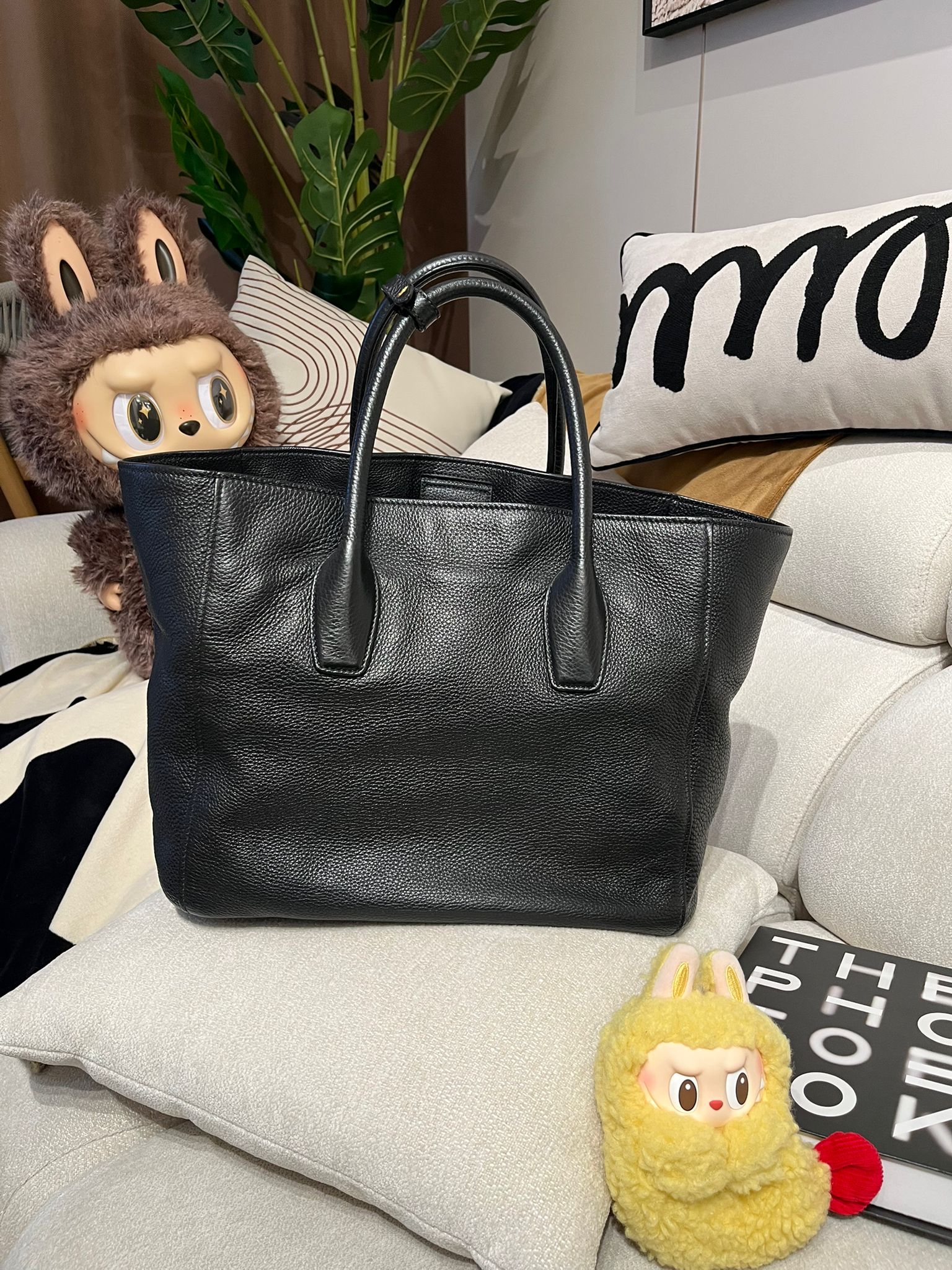 PRADA Vitello Daino Tote Bag 黑色牛皮100%Authentic, 95%new