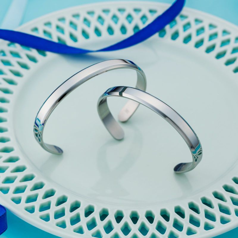 📦訂購 日本限定 White Clover 手鐲 (一對)