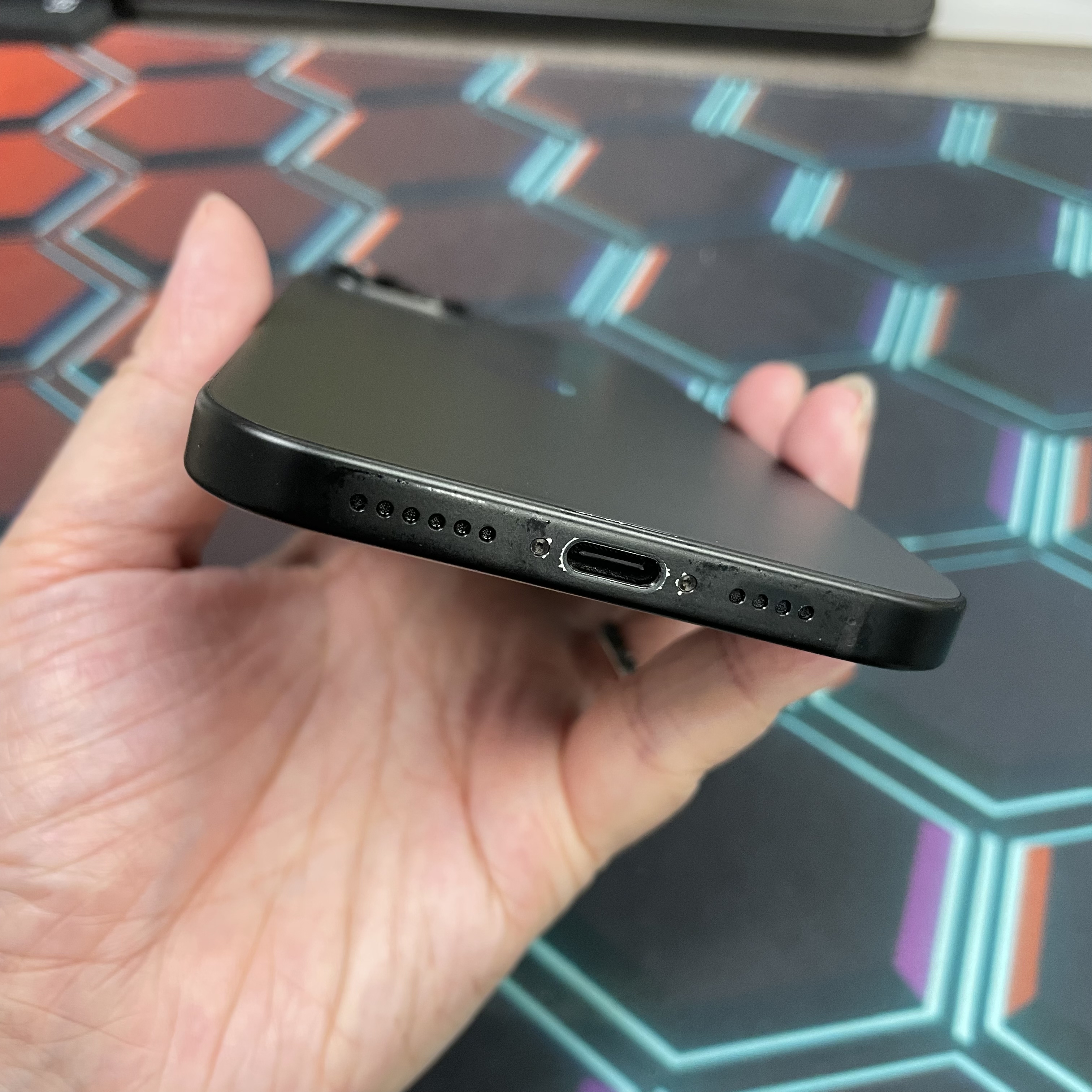 *8253 15 plus 勁靚機 256GB 電86 黑色 black