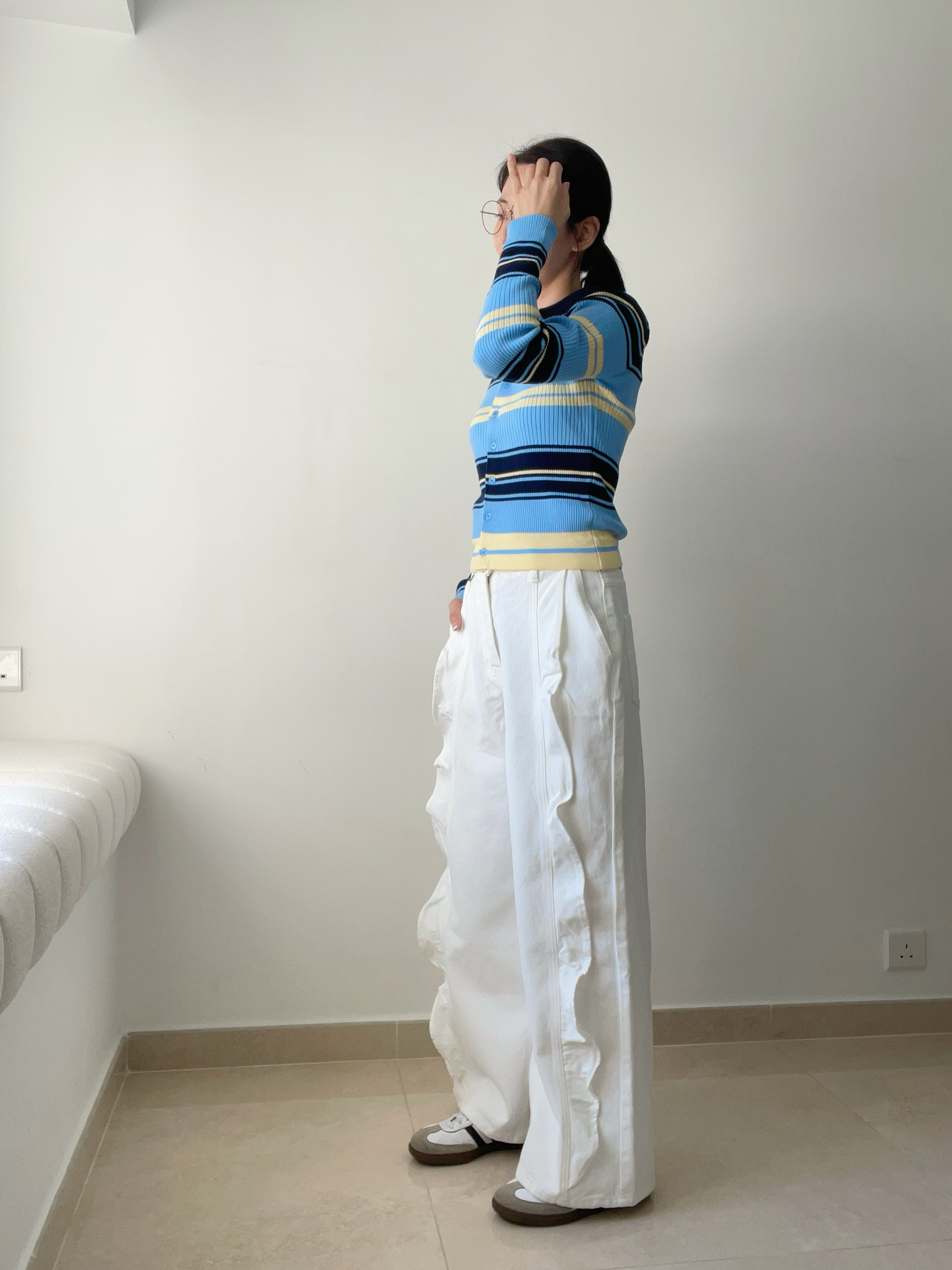 Stylish ruffle wide jeans 