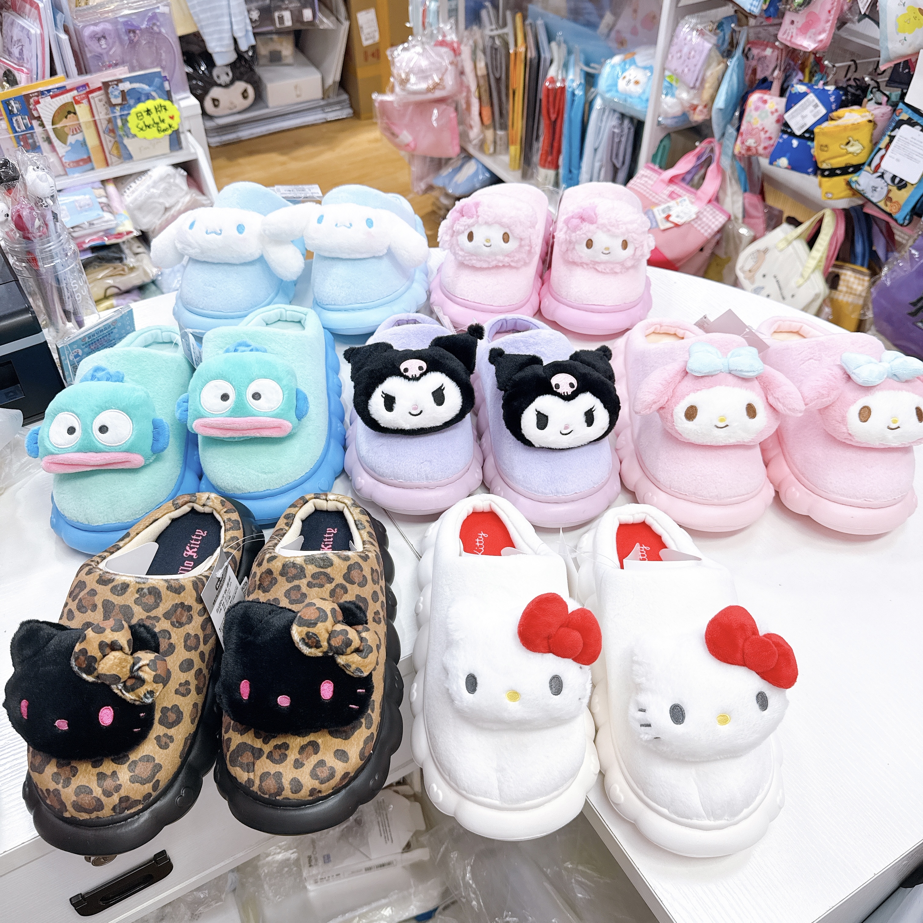 日本版Sanrio成人踩屎感拖鞋 23-25 cm