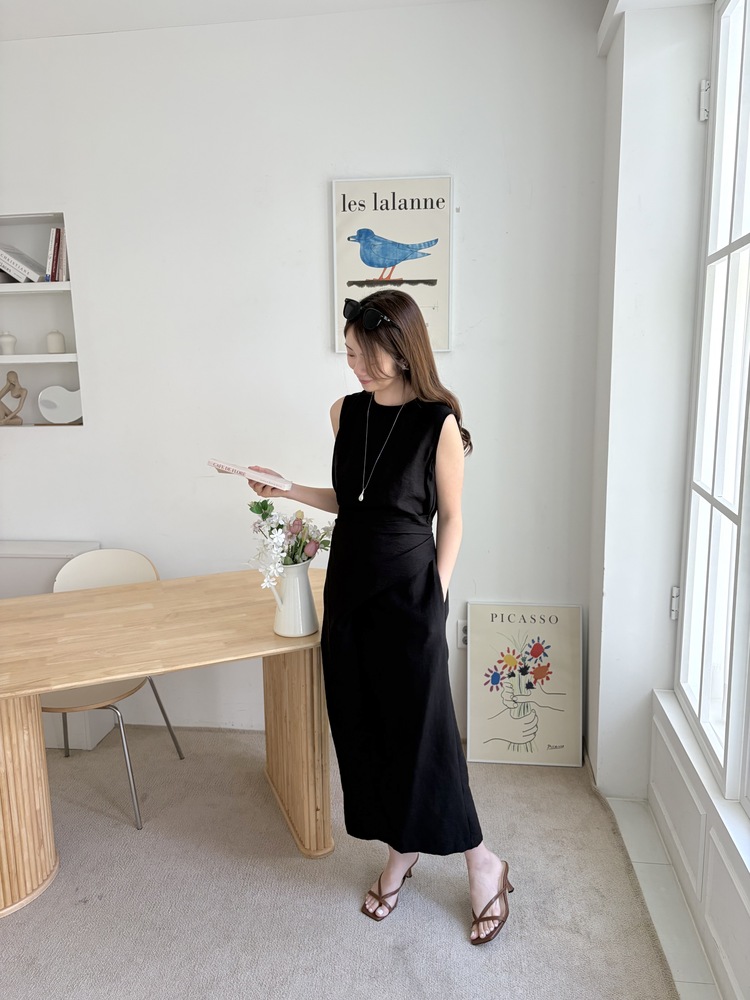 Effortless Wrap Dress (Black)