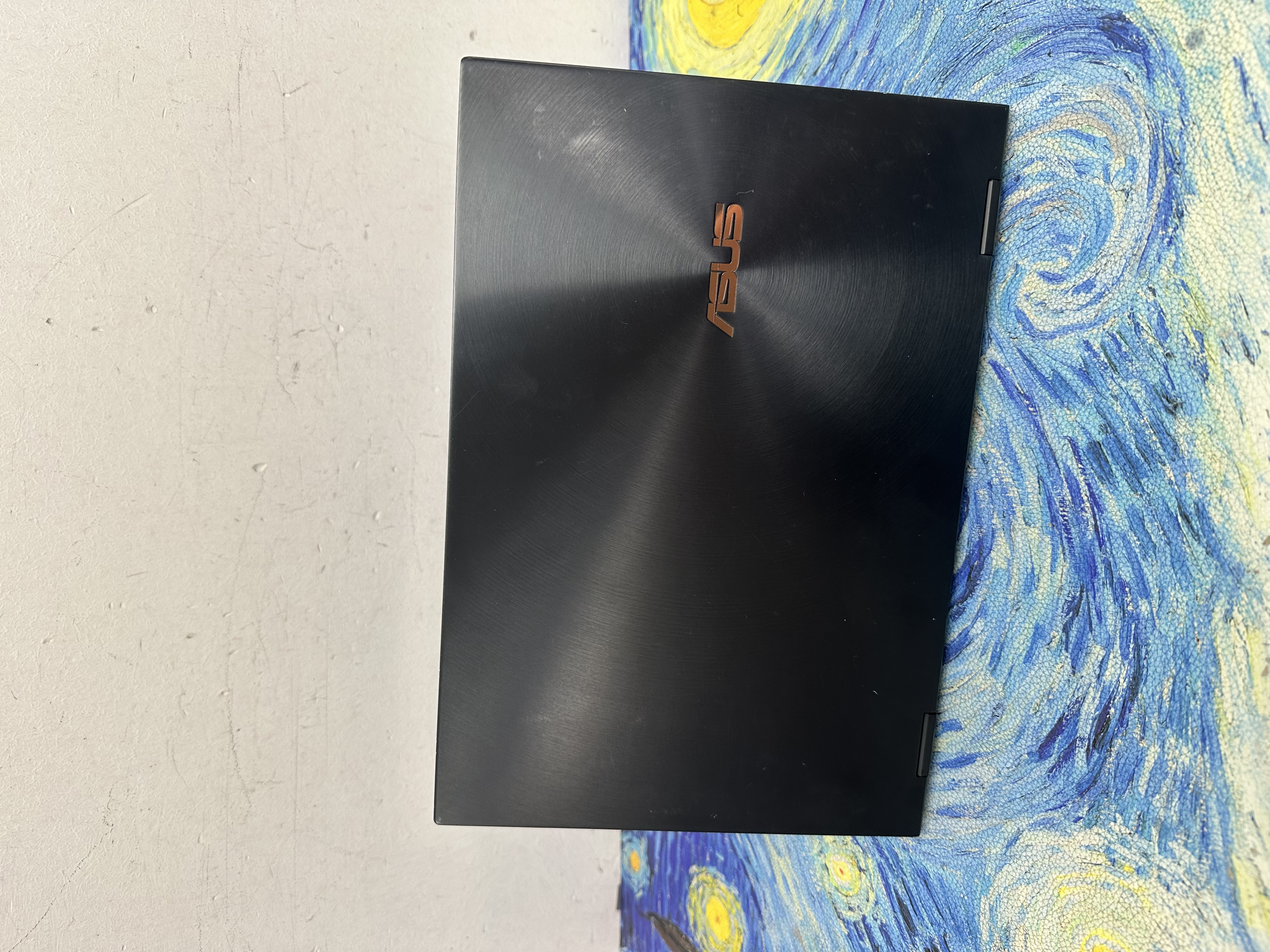 #6193 Asus Zenbook 13寸 Intel i7-1165G7/16GB Ram/512GB SSD /Pantone認證/Laptop / Notebook / Tablet / YouTube / Netflix / Win11/ Office / Work / PC