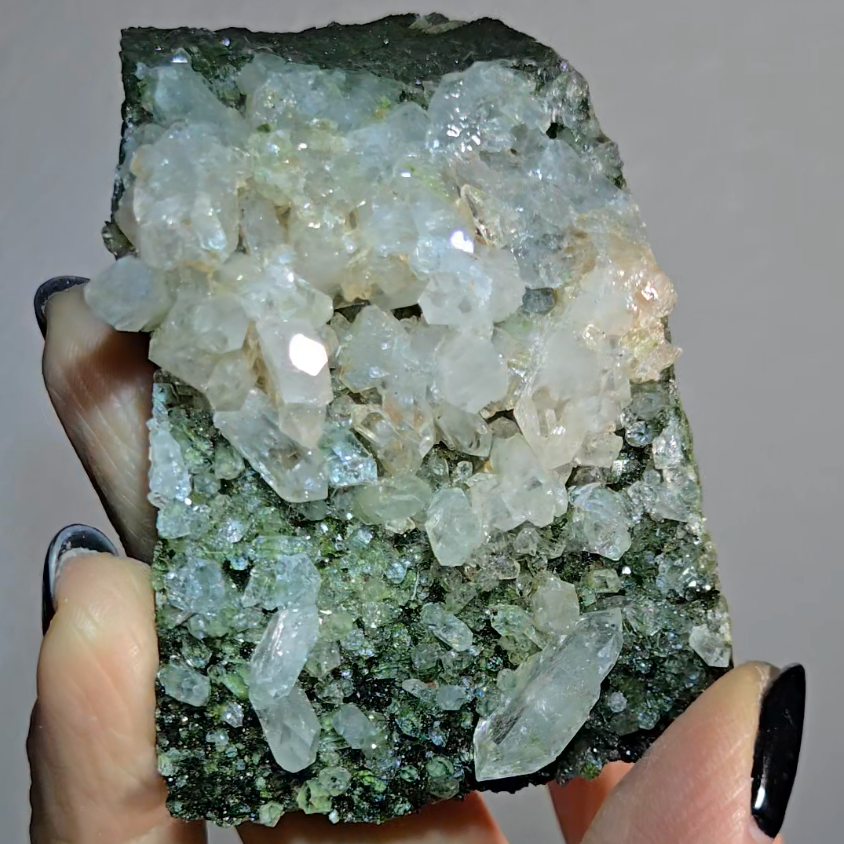 Epidote specimen with double-terminated quartz inclusions - ED4
