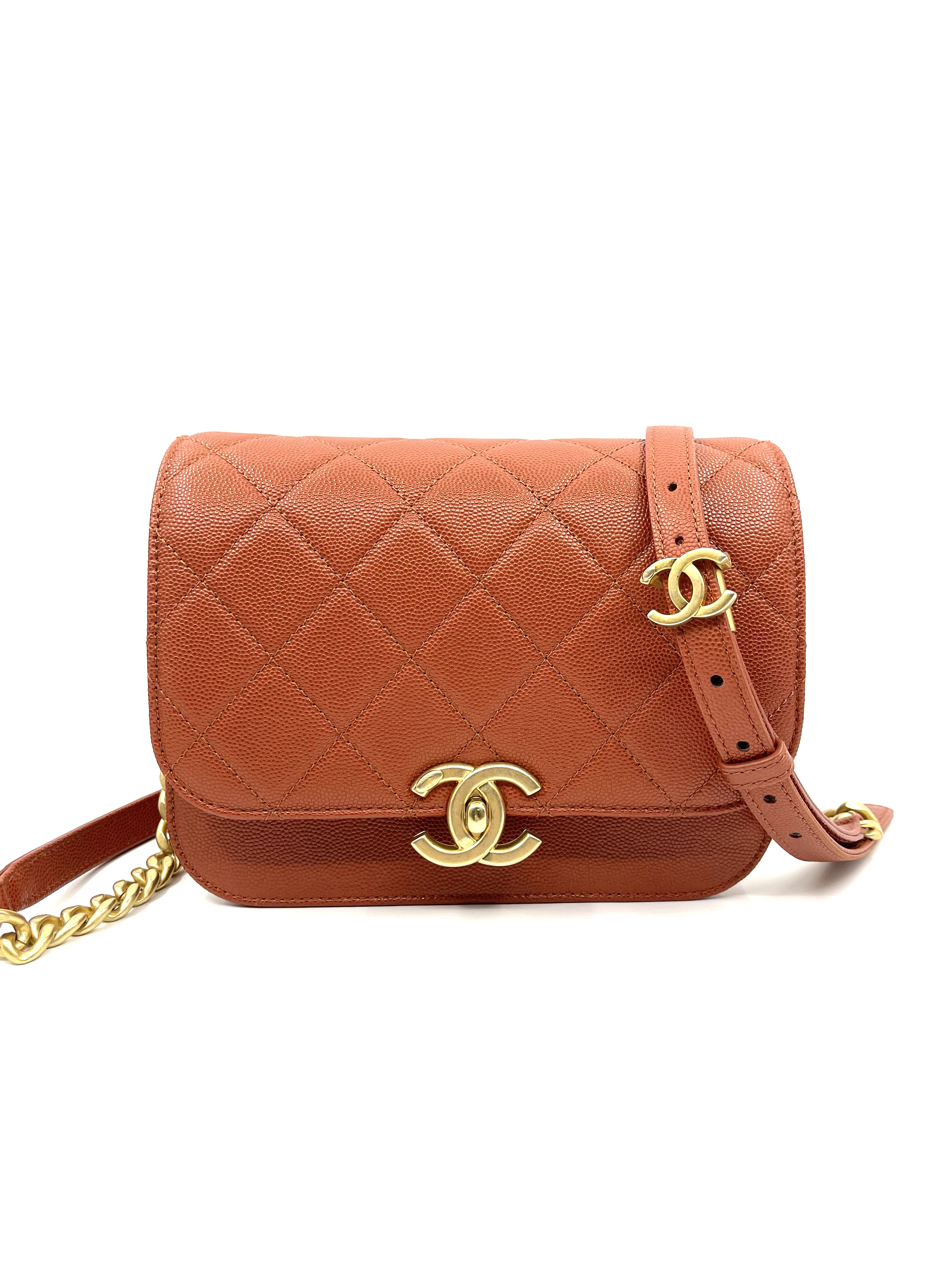 Pre-Owned CHANEL Mini Messenger Bag / Product Code:248311