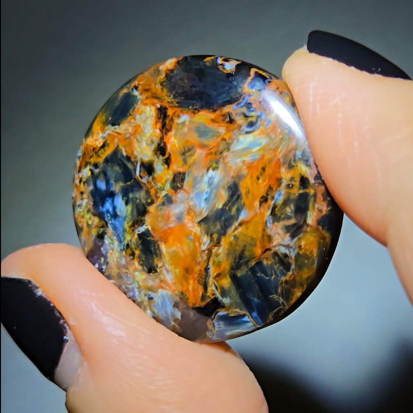 Blue and gold pietersite cabochon from Namibia - PT33