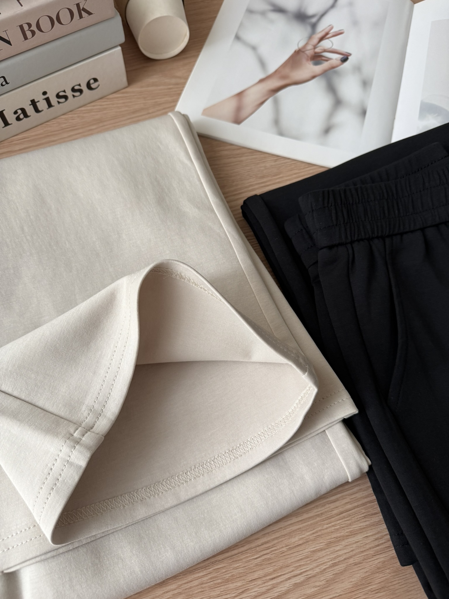 Jovy Straight Leg Pants | Black