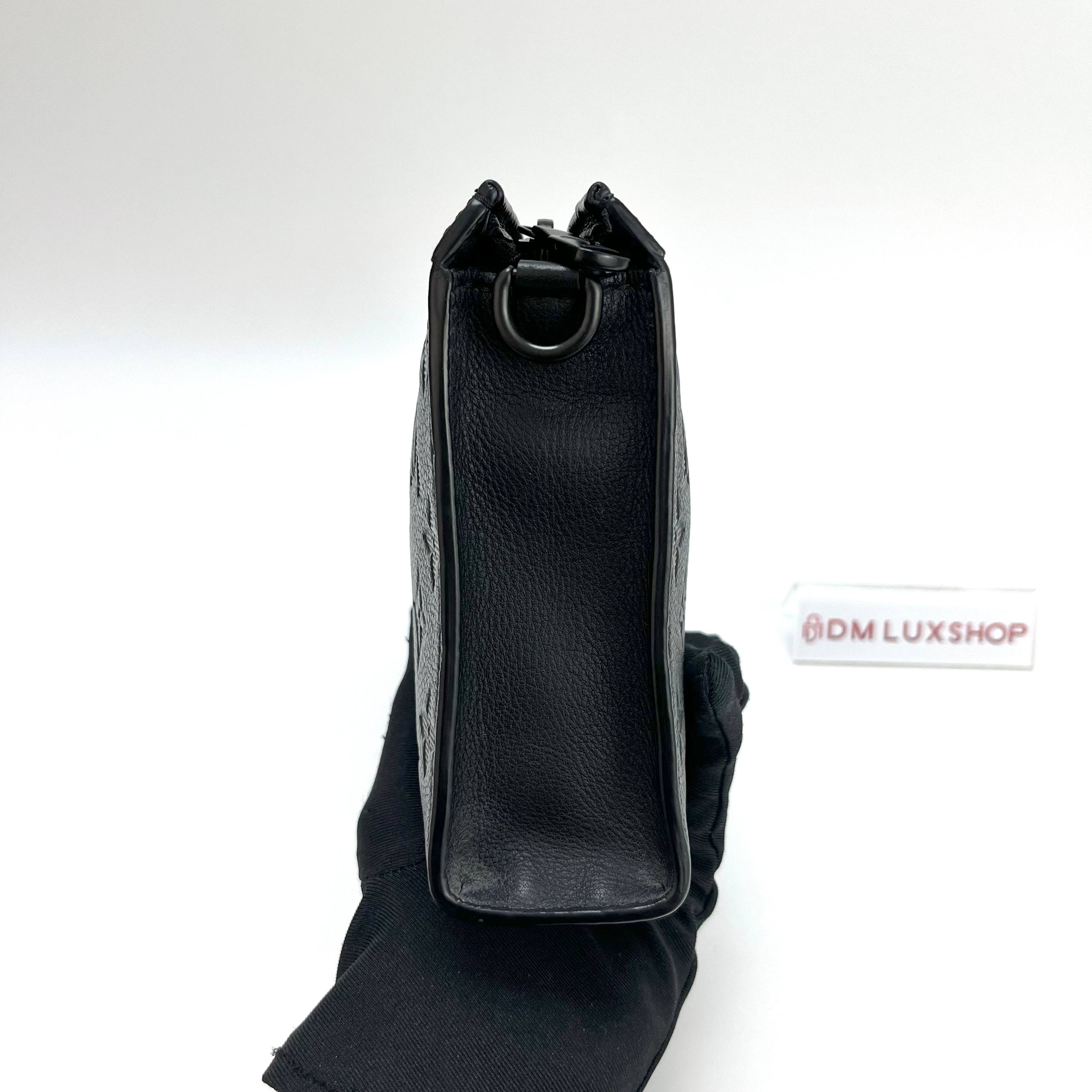 LV Gaston Black Wearable Wallet