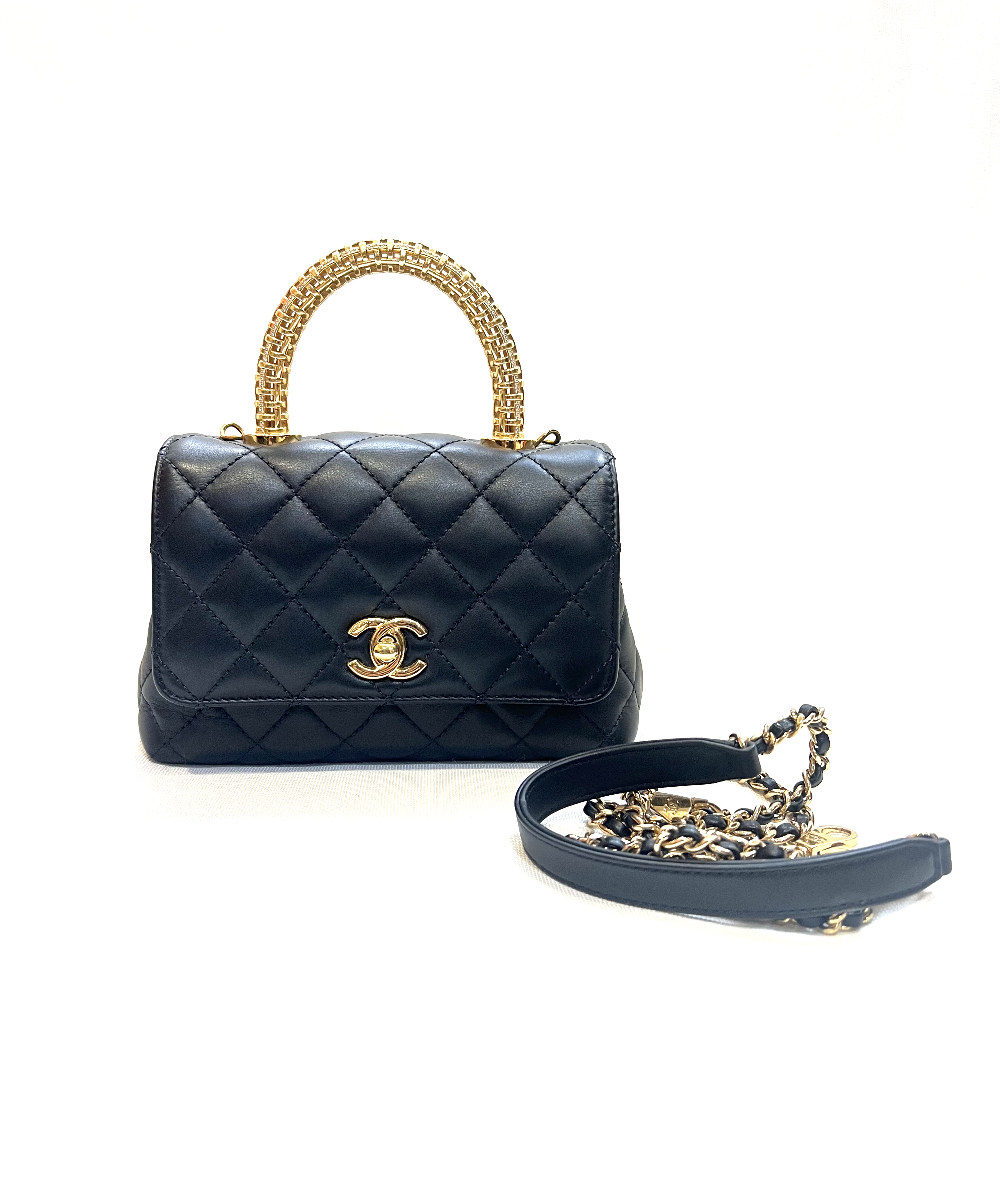 Pre-Owned Chanel  Coco Handle / Product Code: 26041651